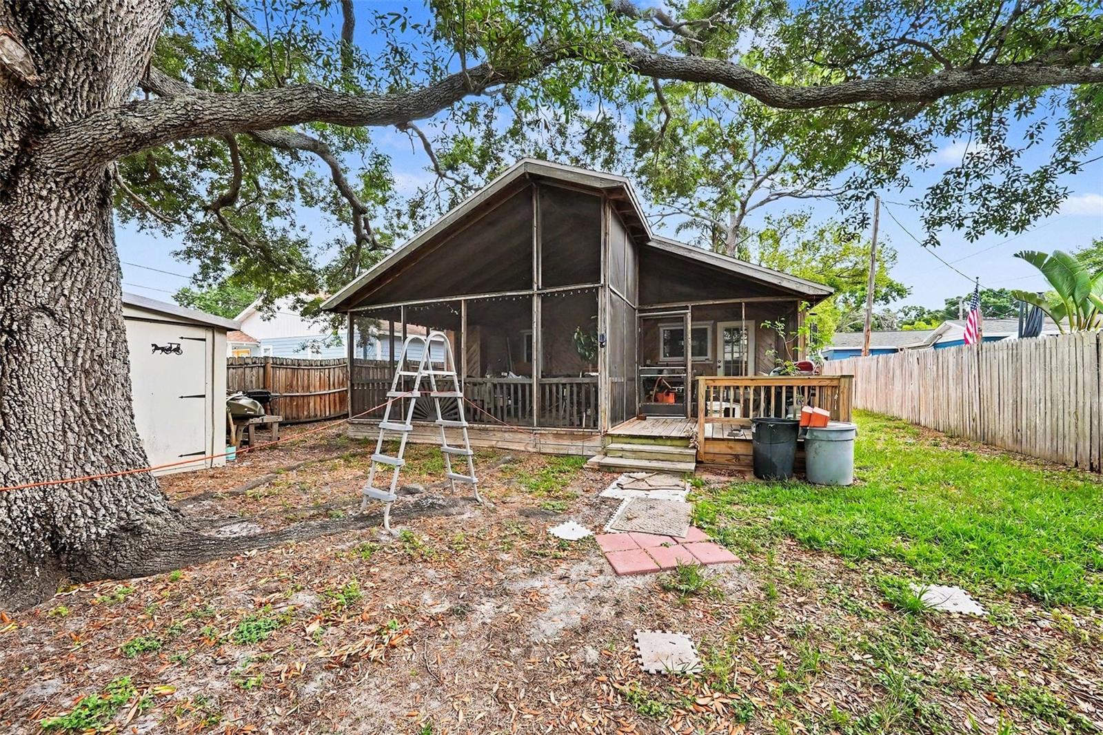 5560 76TH AVE N, PINELLAS PARK, FL, 33781