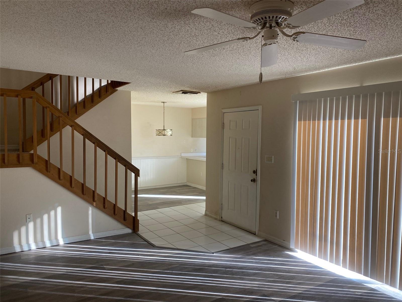 2911 PECAN AVE, LEESBURG, FL, 34748