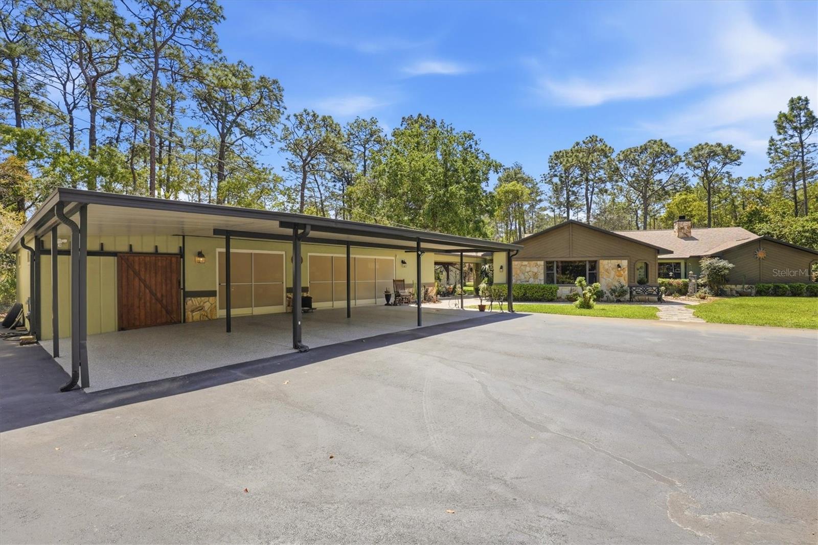 9032 BIRMINGHAM AVE, WEEKI WACHEE, FL, 34613