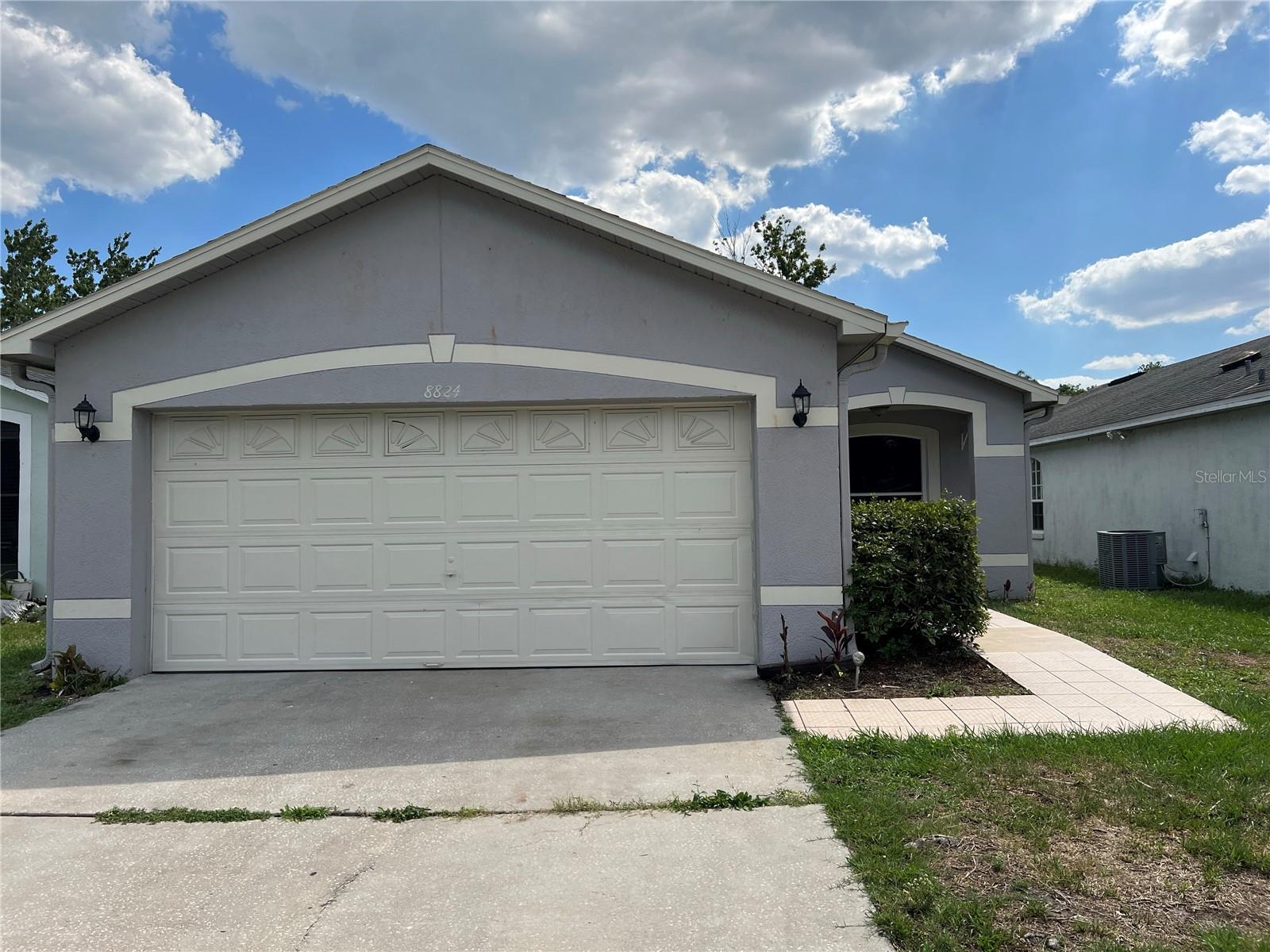 8824 VALENCIA OAKS CT, ORLANDO, FL, 32825