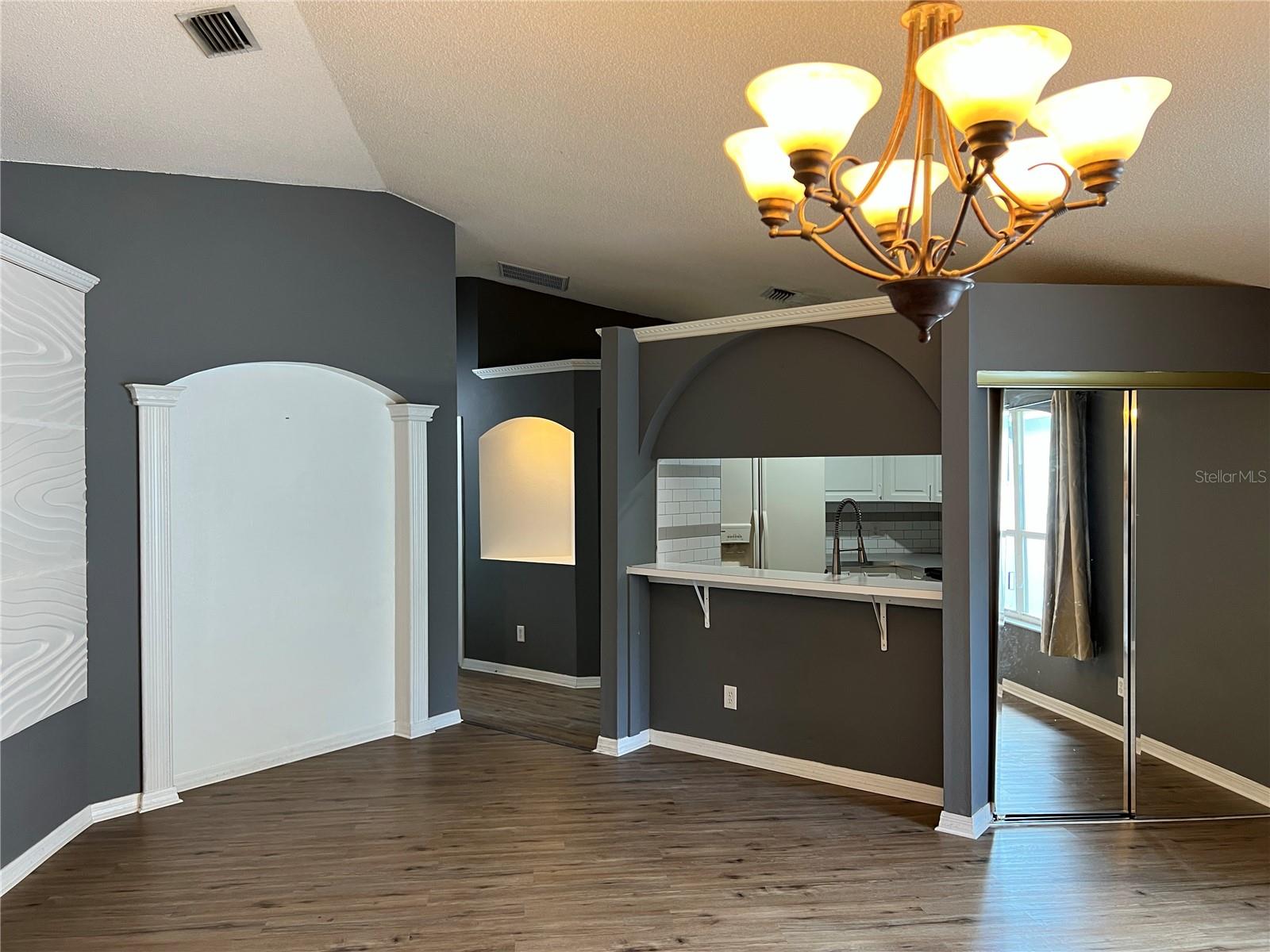 8824 VALENCIA OAKS CT, ORLANDO, FL, 32825