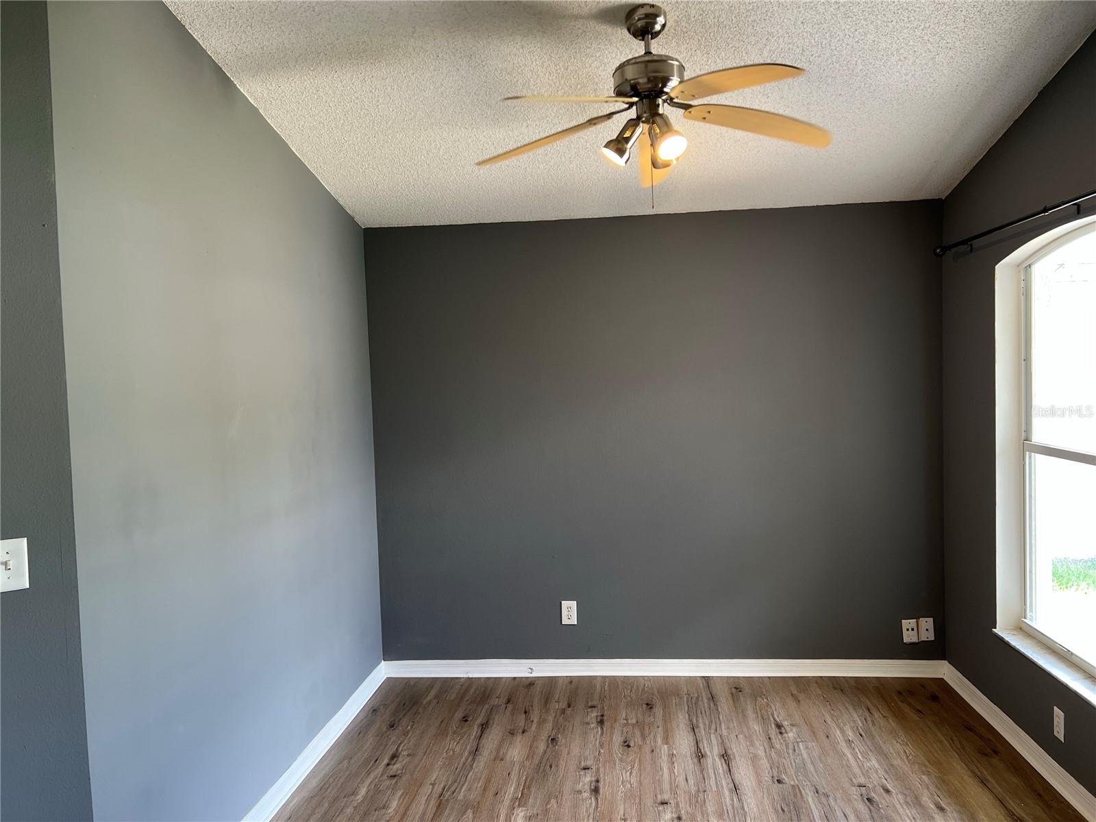 8824 VALENCIA OAKS CT, ORLANDO, FL, 32825