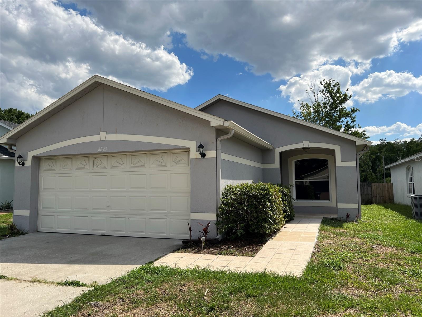 8824 VALENCIA OAKS CT, ORLANDO, FL, 32825