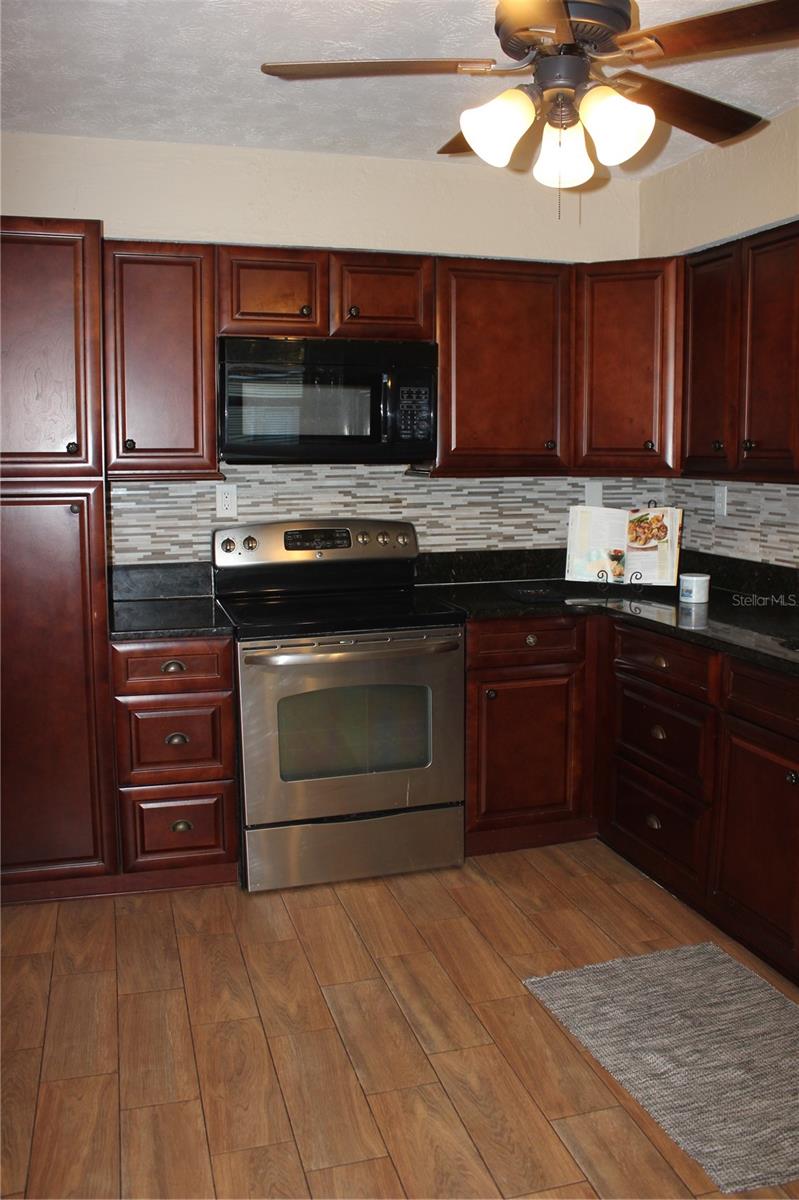 9082 ACORN BLVD, PUNTA GORDA, FL, 33982