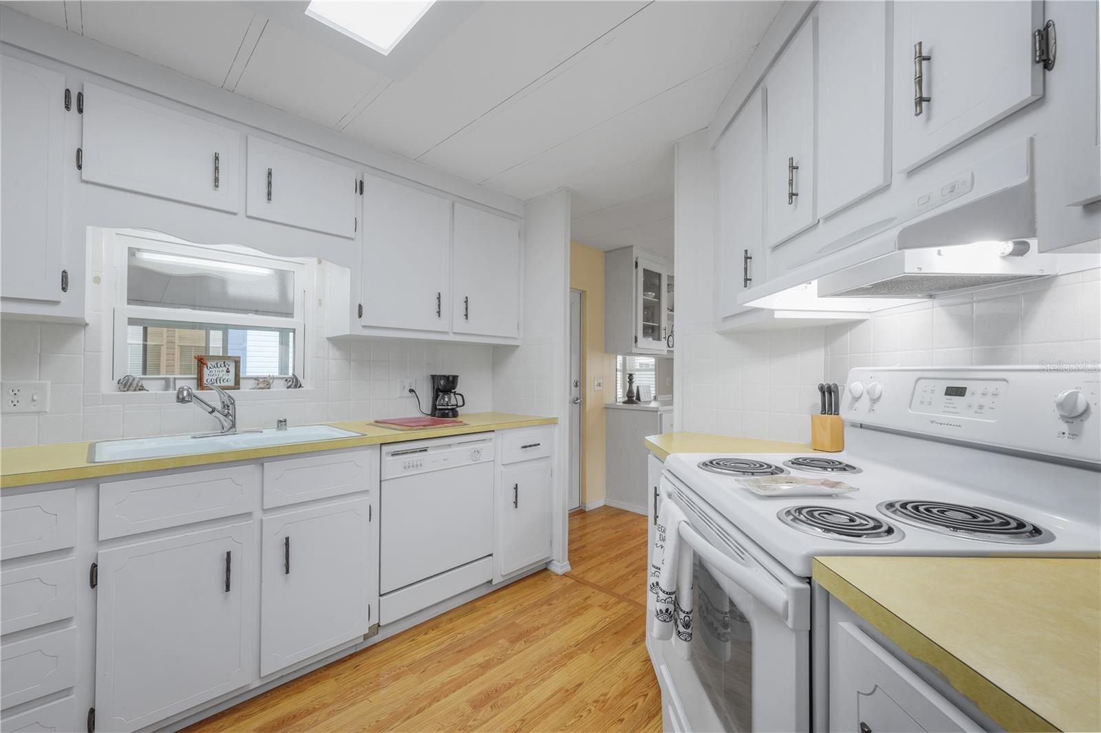 2100 KINGS HWY #137, PORT CHARLOTTE, FL, 33980