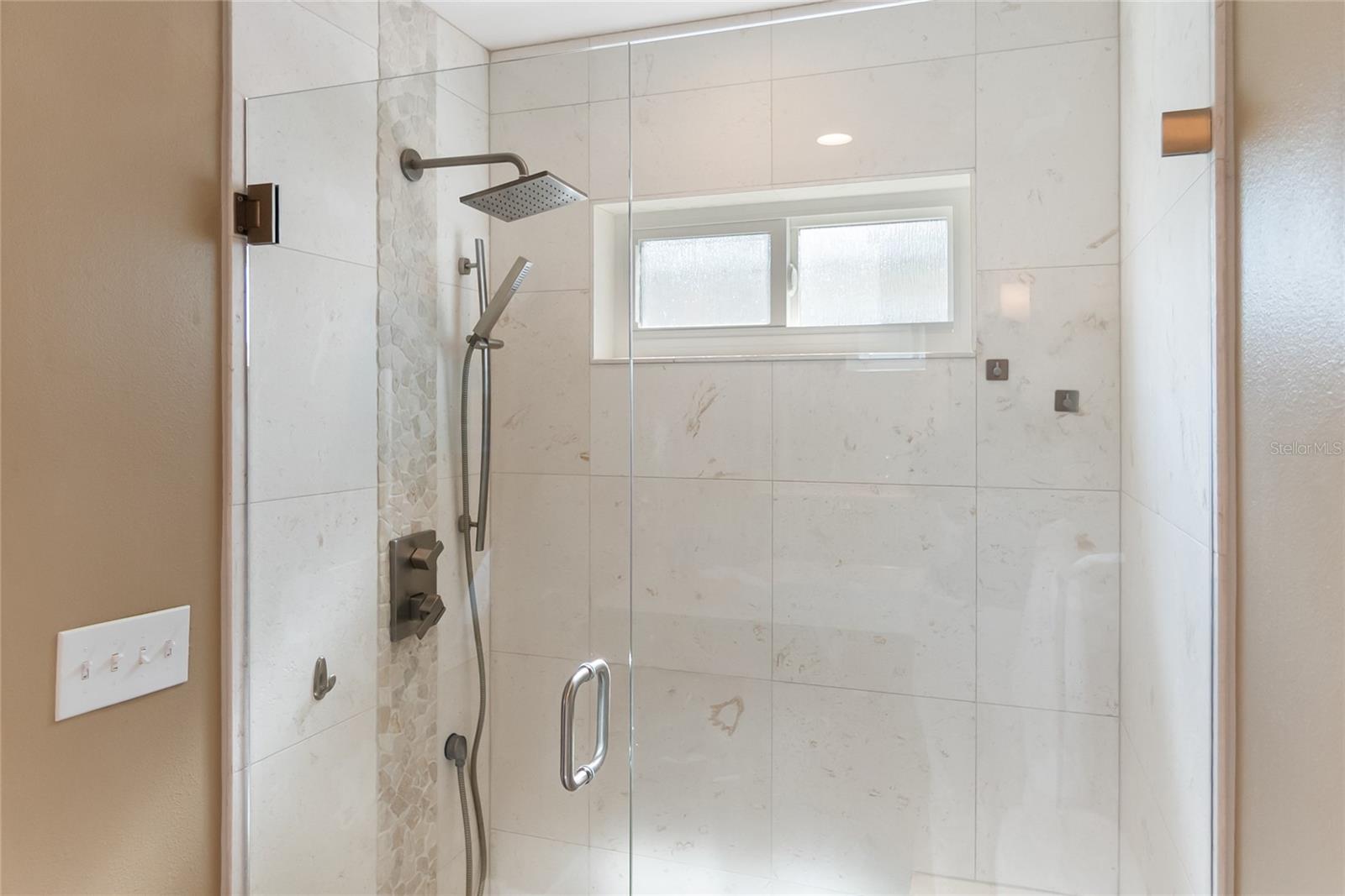 117 51ST ST, HOLMES BEACH, FL, 34217
