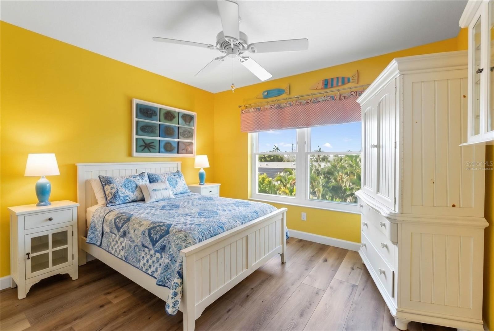 117 51ST ST, HOLMES BEACH, FL, 34217