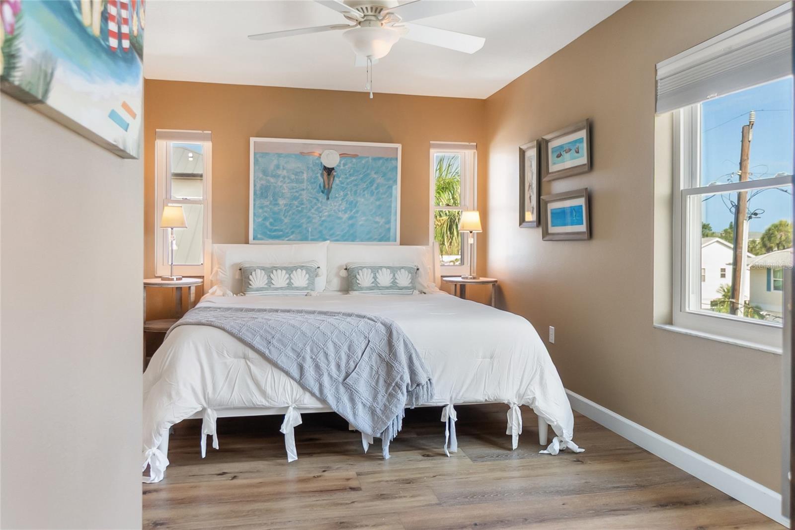 117 51ST ST, HOLMES BEACH, FL, 34217