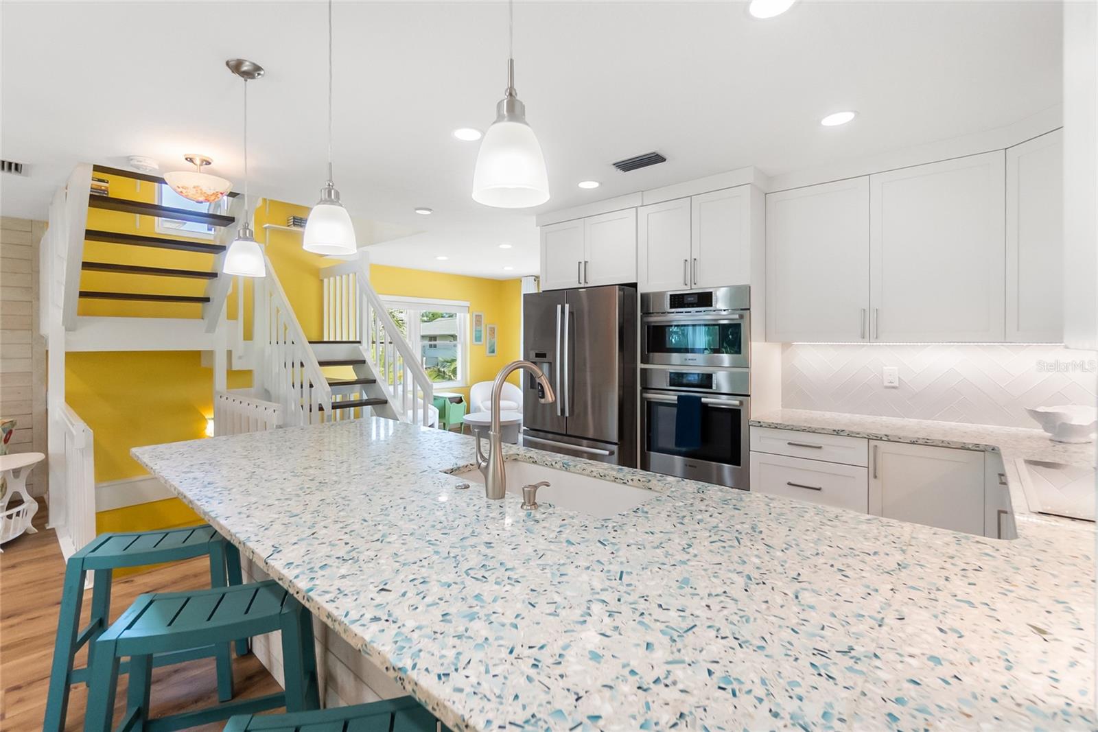 117 51ST ST, HOLMES BEACH, FL, 34217