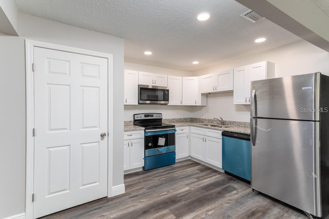 2001 45TH ST S, ST PETERSBURG, FL, 33711