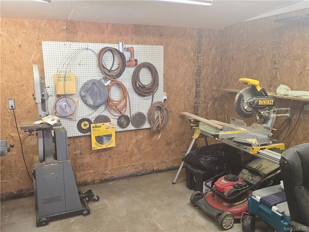 9160 W KINGSTON DR, HOMOSASSA, FL, 34448