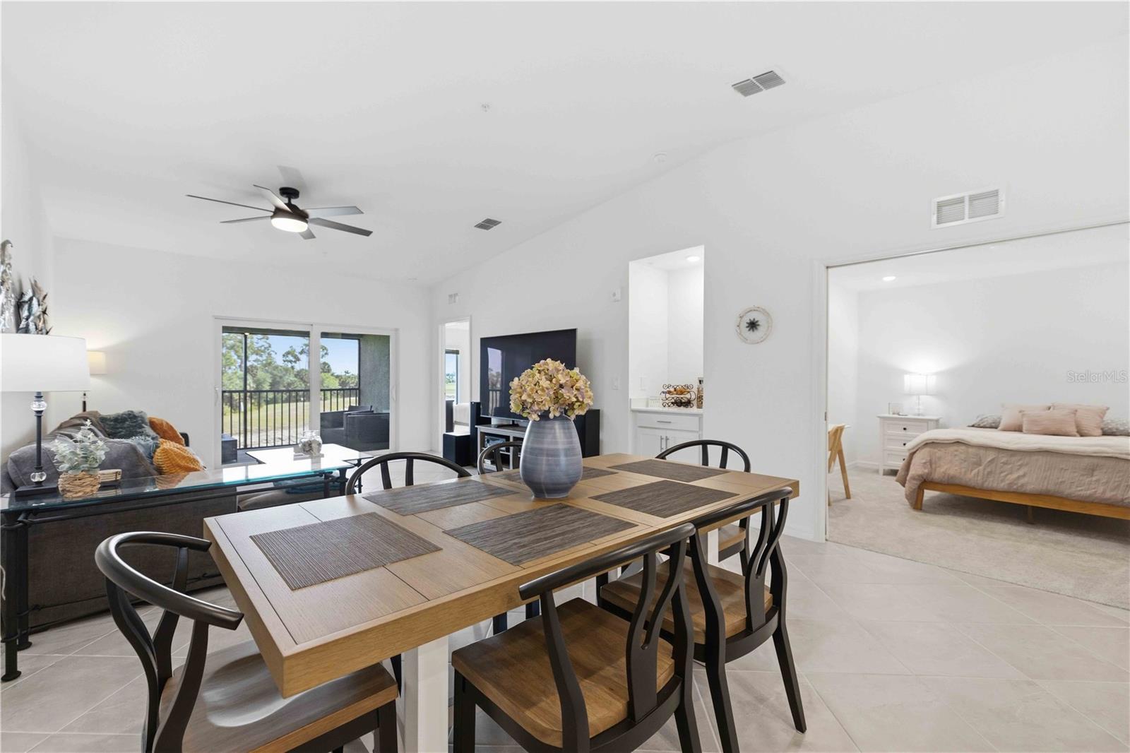 17475 OPAL SAND DR #207, VENICE, FL, 34293