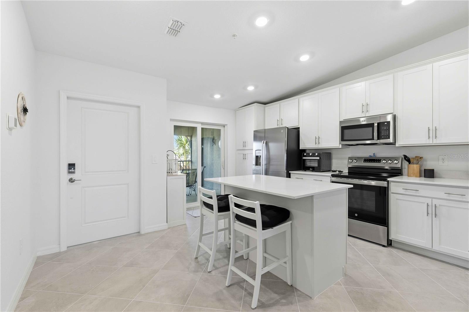 17475 OPAL SAND DR #207, VENICE, FL, 34293