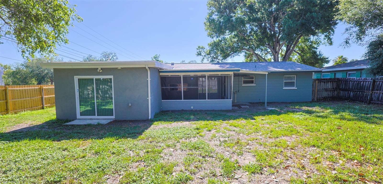 1500 LAUREL CIR, CLEARWATER, FL, 33756