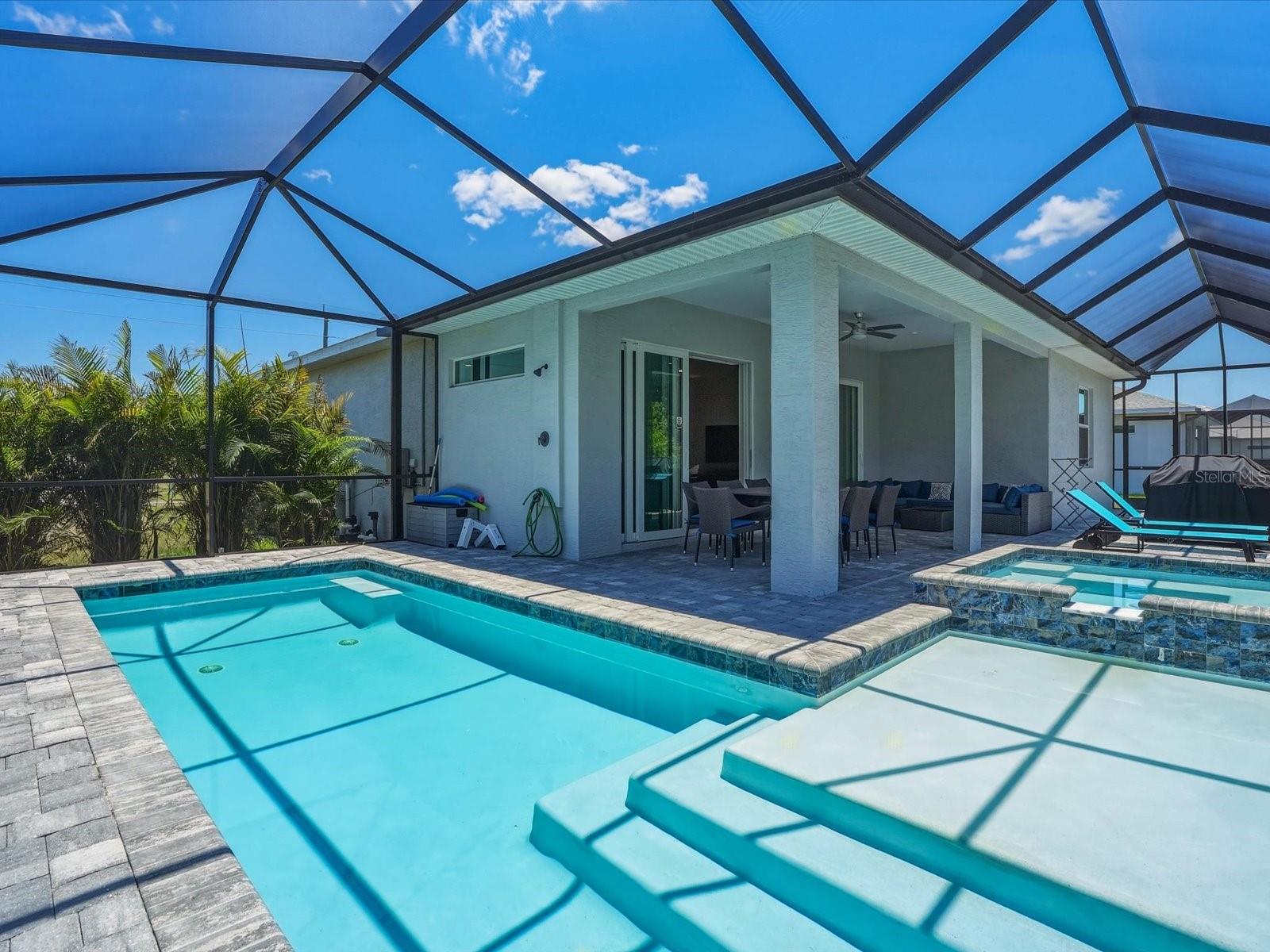 776 ROTONDA CIR, ROTONDA WEST, FL, 33947