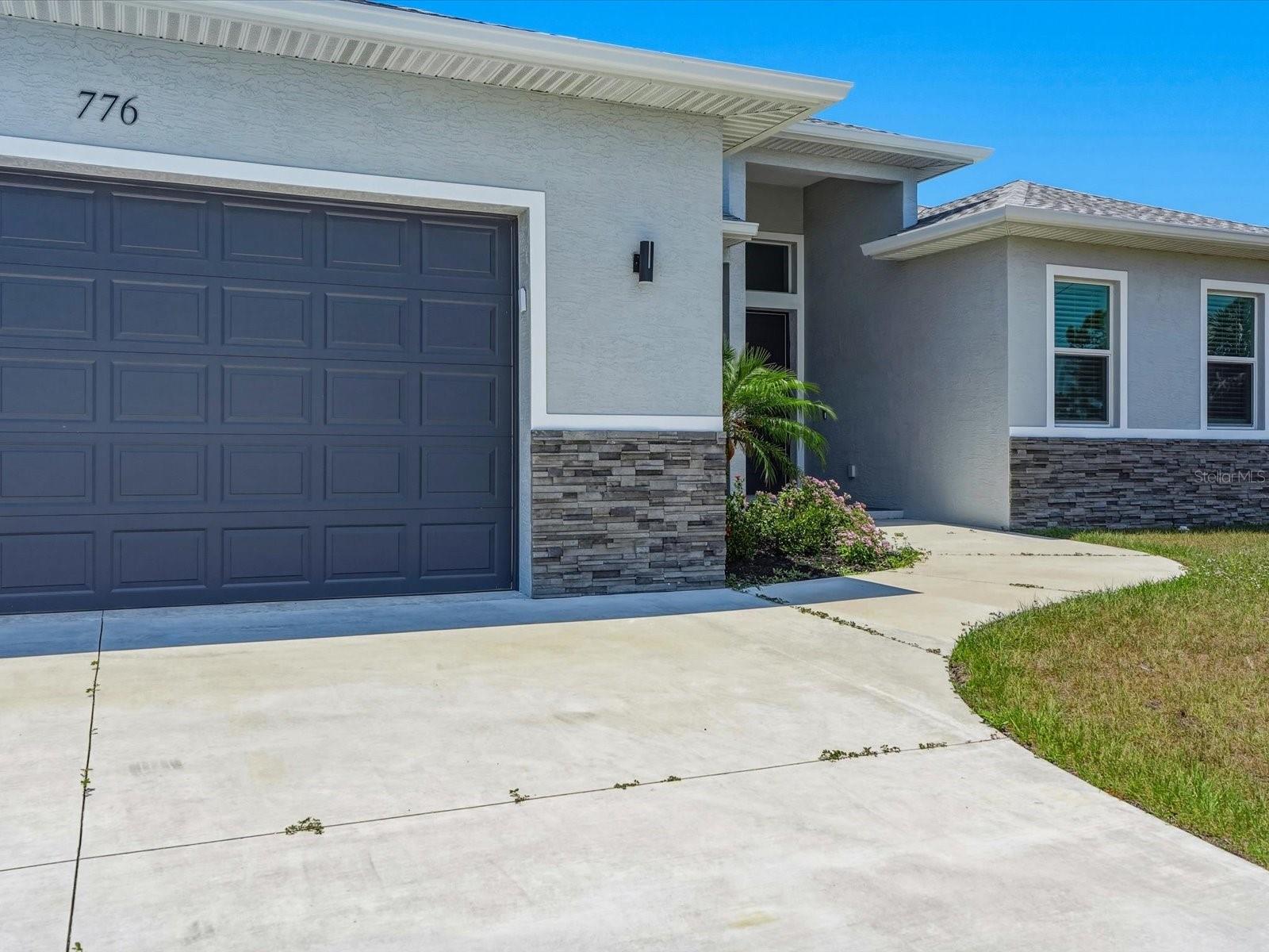 776 ROTONDA CIR, ROTONDA WEST, FL, 33947