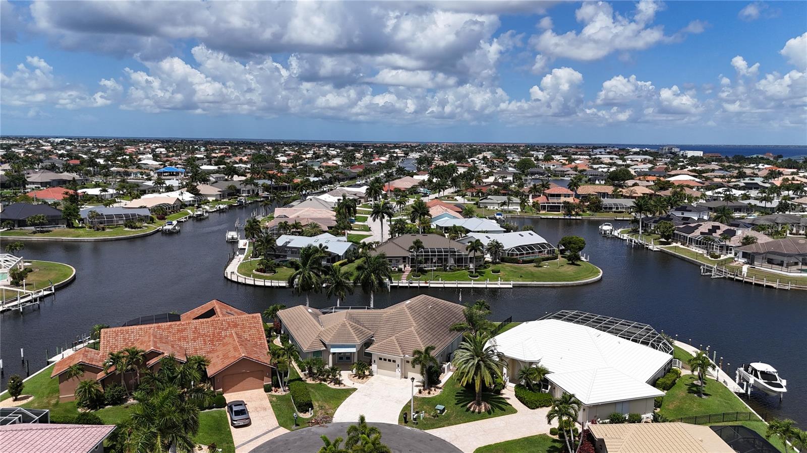 136 GREAT ISAAC CT, PUNTA GORDA, FL, 33950