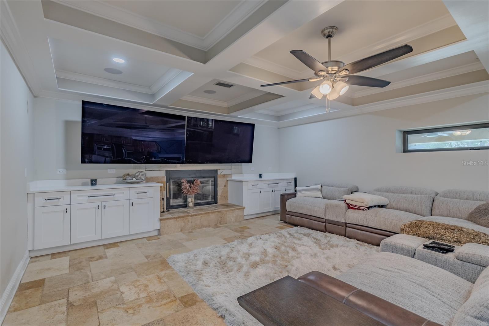 125 BARRINGTON DR, BRANDON, FL, 33511