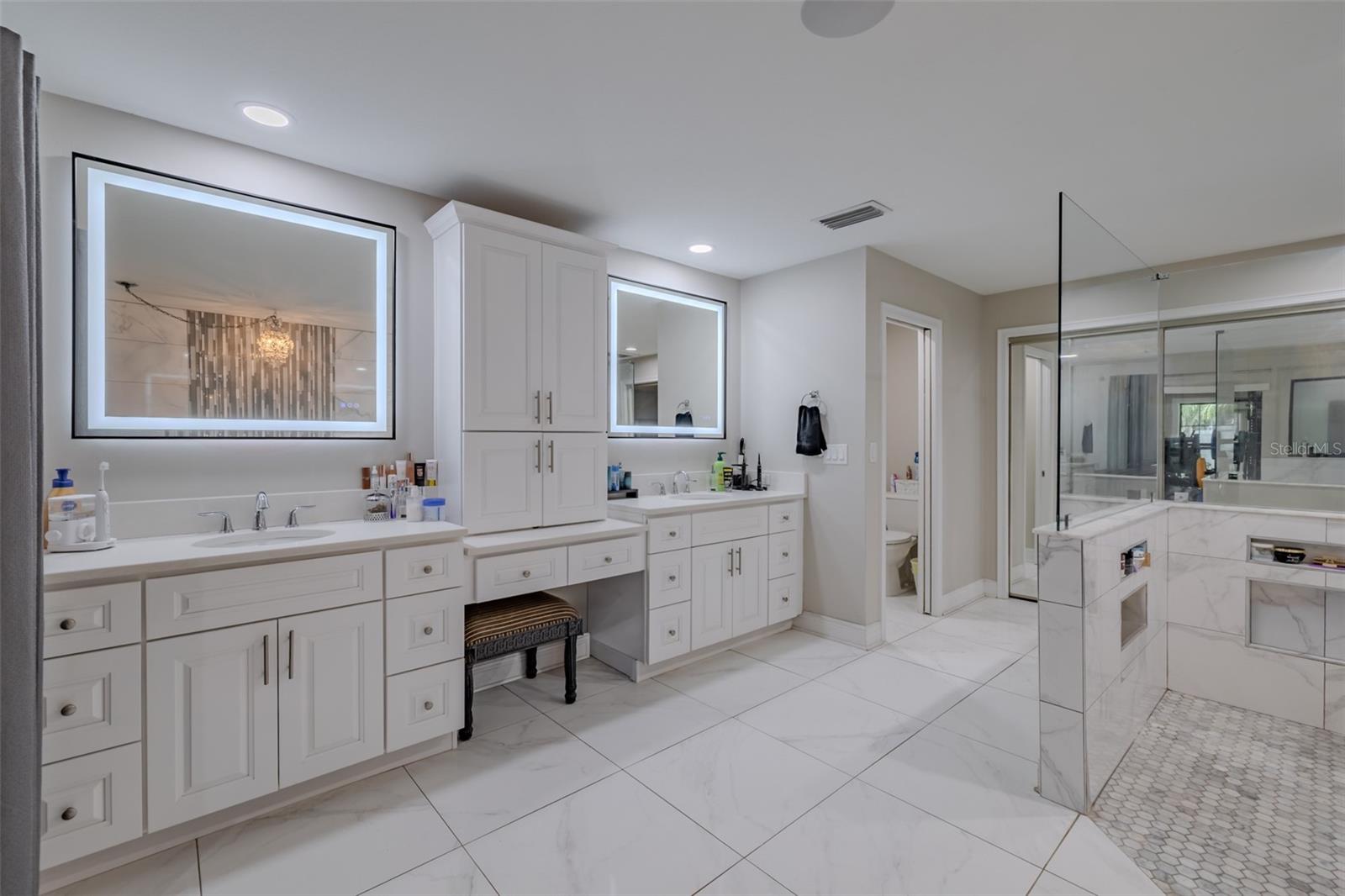 125 BARRINGTON DR, BRANDON, FL, 33511