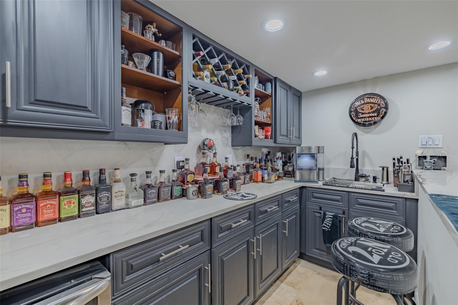 125 BARRINGTON DR, BRANDON, FL, 33511