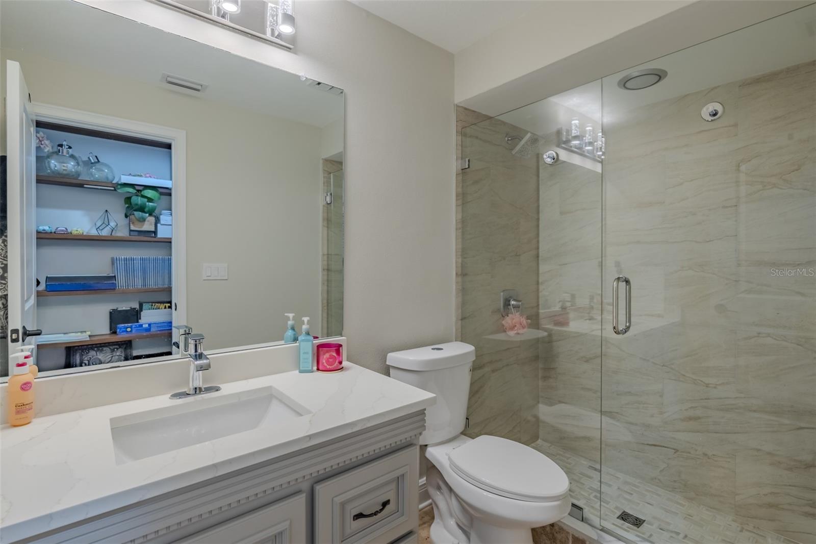 125 BARRINGTON DR, BRANDON, FL, 33511