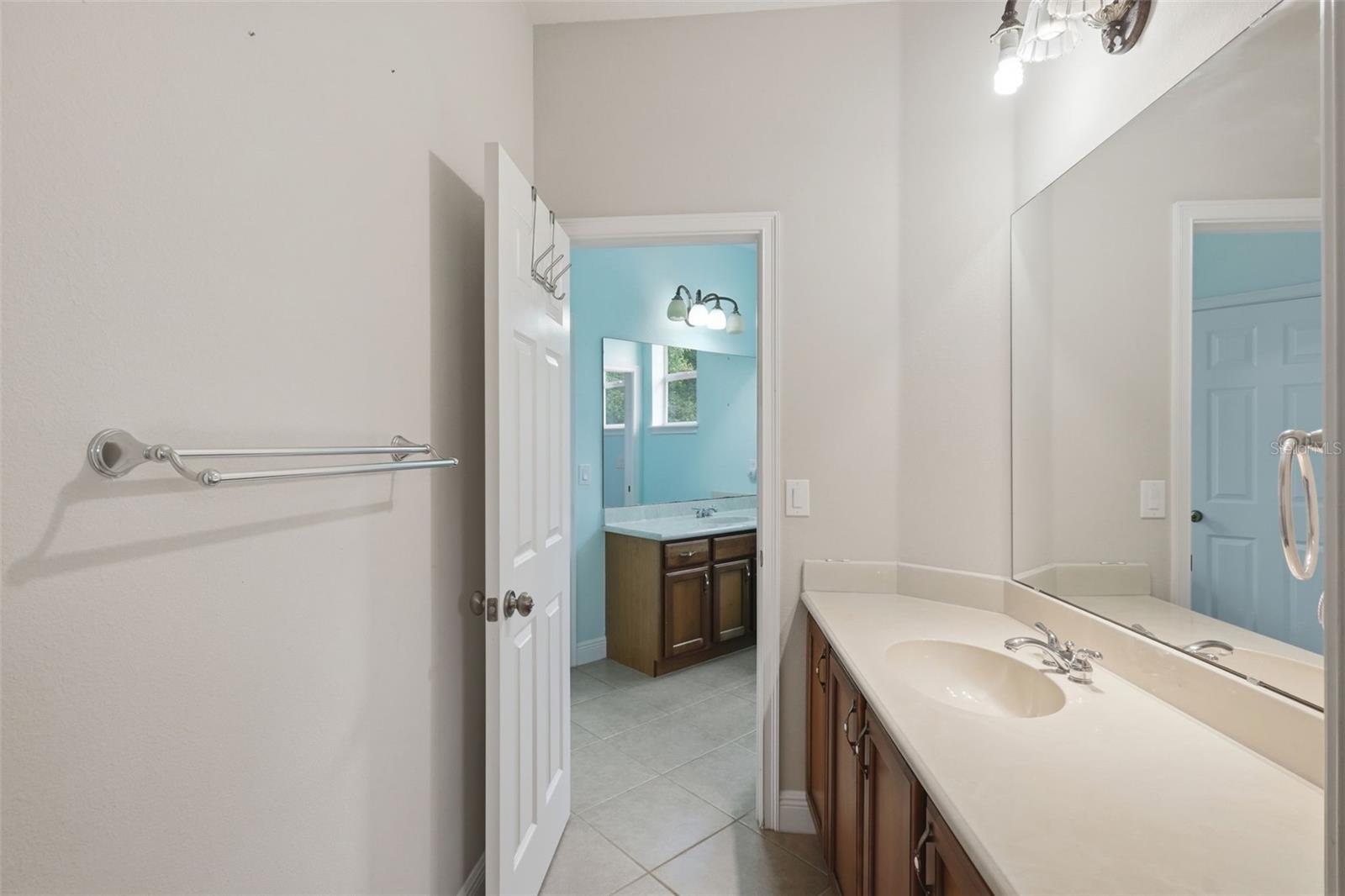 530 N BLUE LAKE AVE, DELAND, FL, 32724