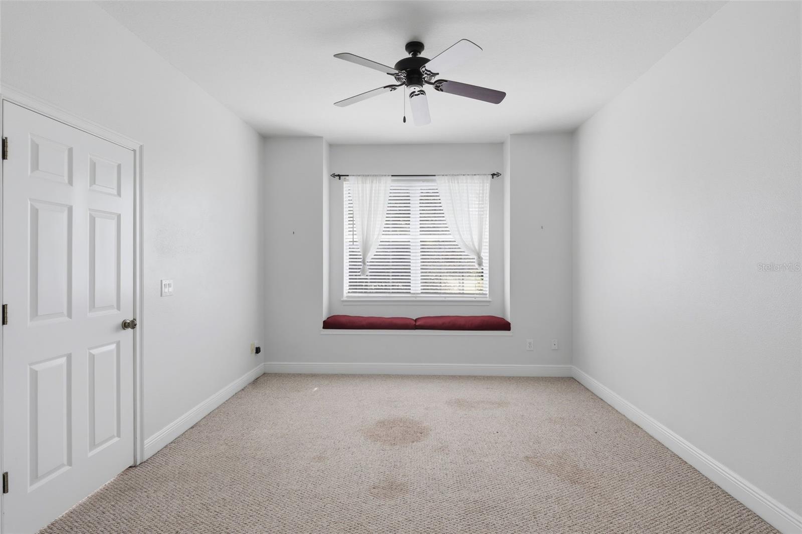 530 N BLUE LAKE AVE, DELAND, FL, 32724