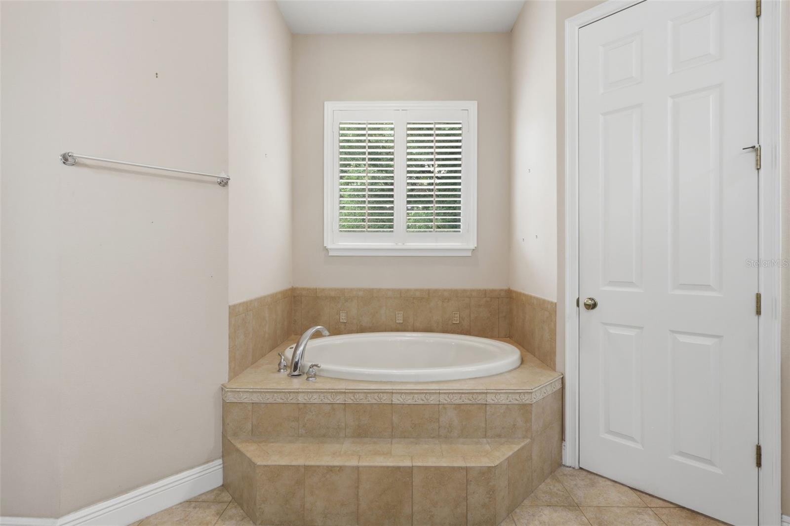 530 N BLUE LAKE AVE, DELAND, FL, 32724