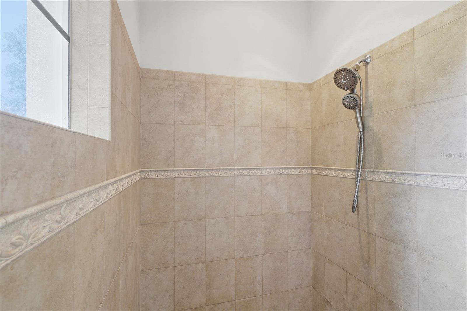 530 N BLUE LAKE AVE, DELAND, FL, 32724