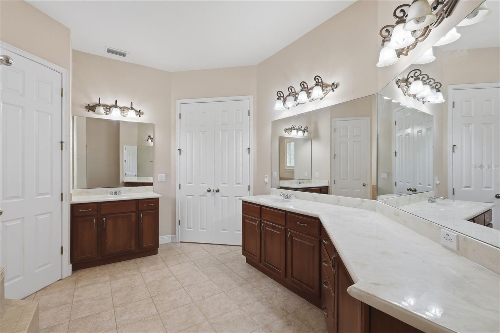 530 N BLUE LAKE AVE, DELAND, FL, 32724
