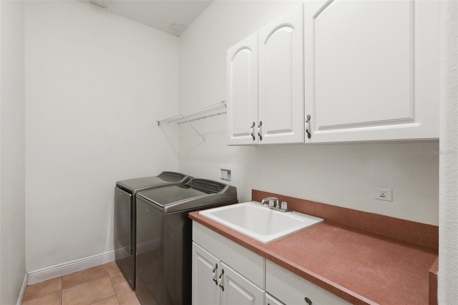 530 N BLUE LAKE AVE, DELAND, FL, 32724
