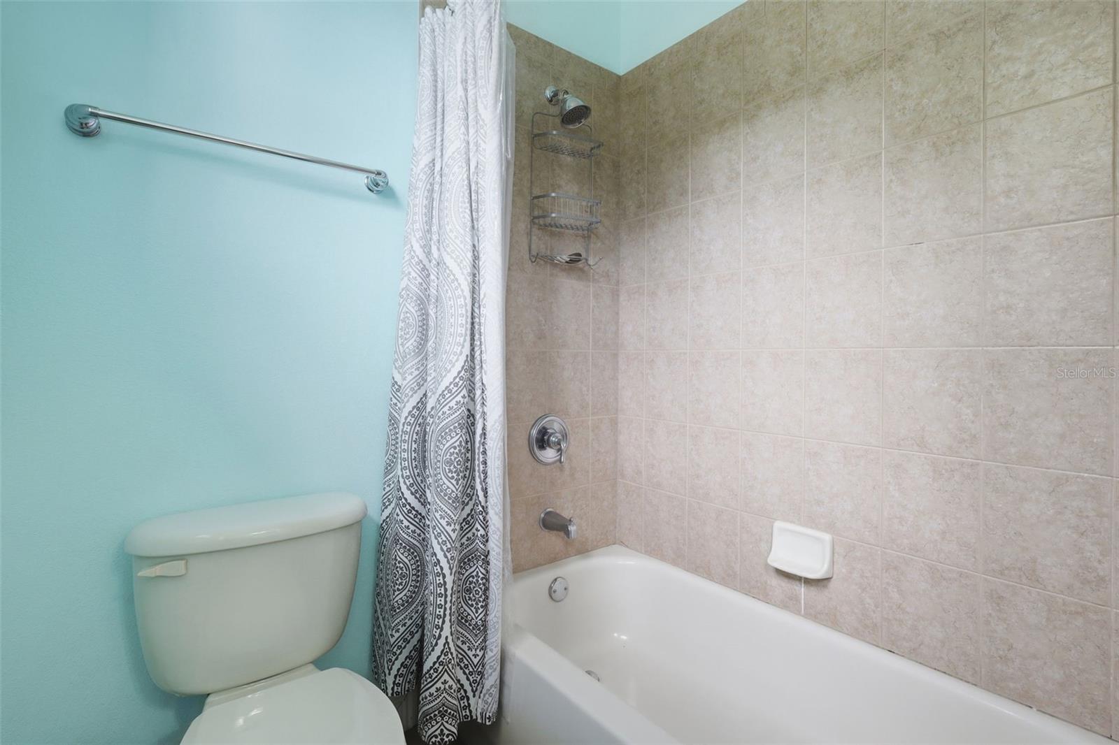 530 N BLUE LAKE AVE, DELAND, FL, 32724