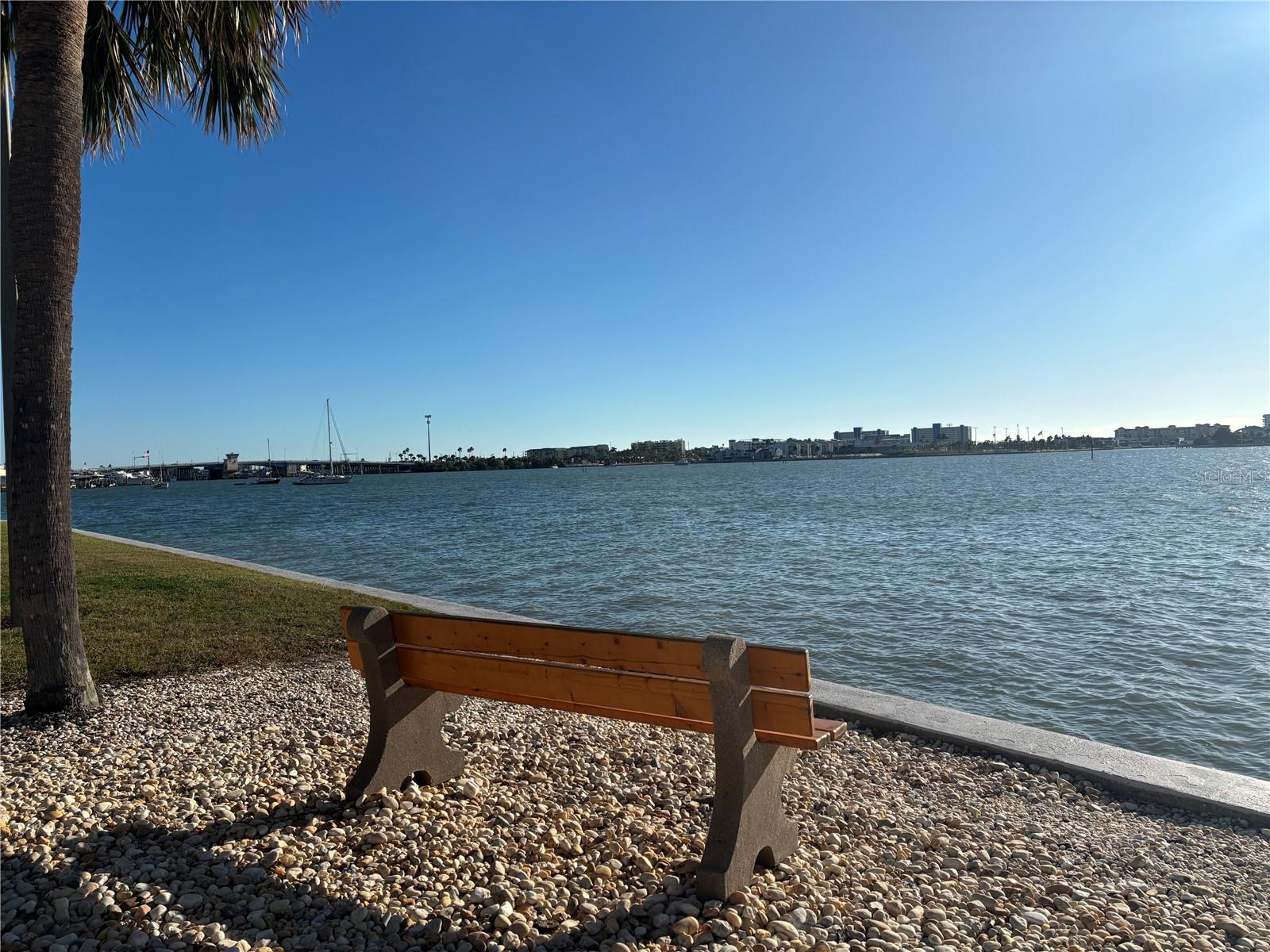 4725 COVE CIR #405, ST PETERSBURG, FL, 33708