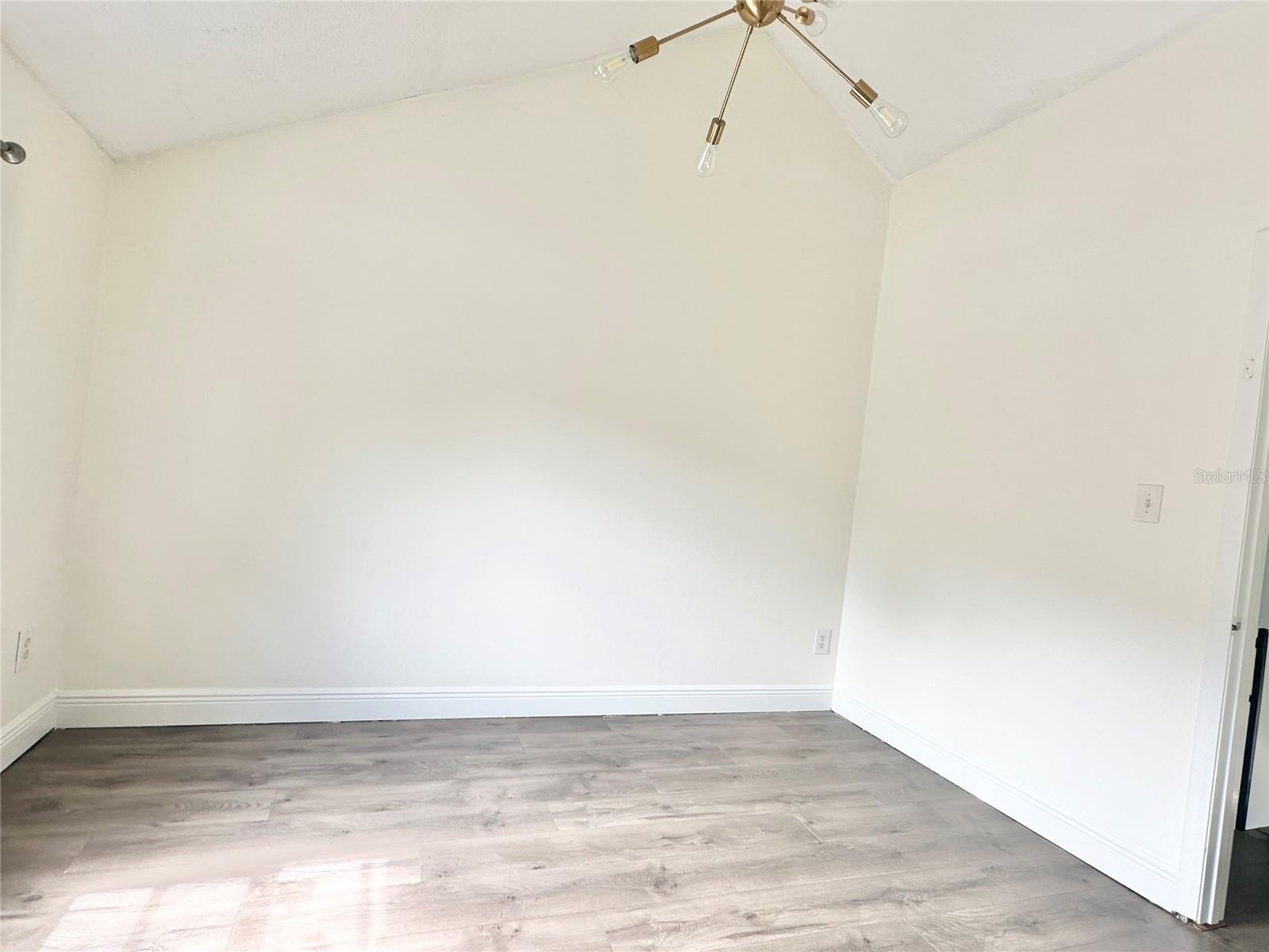 122 S BULOVA DR, APOPKA, FL, 32703