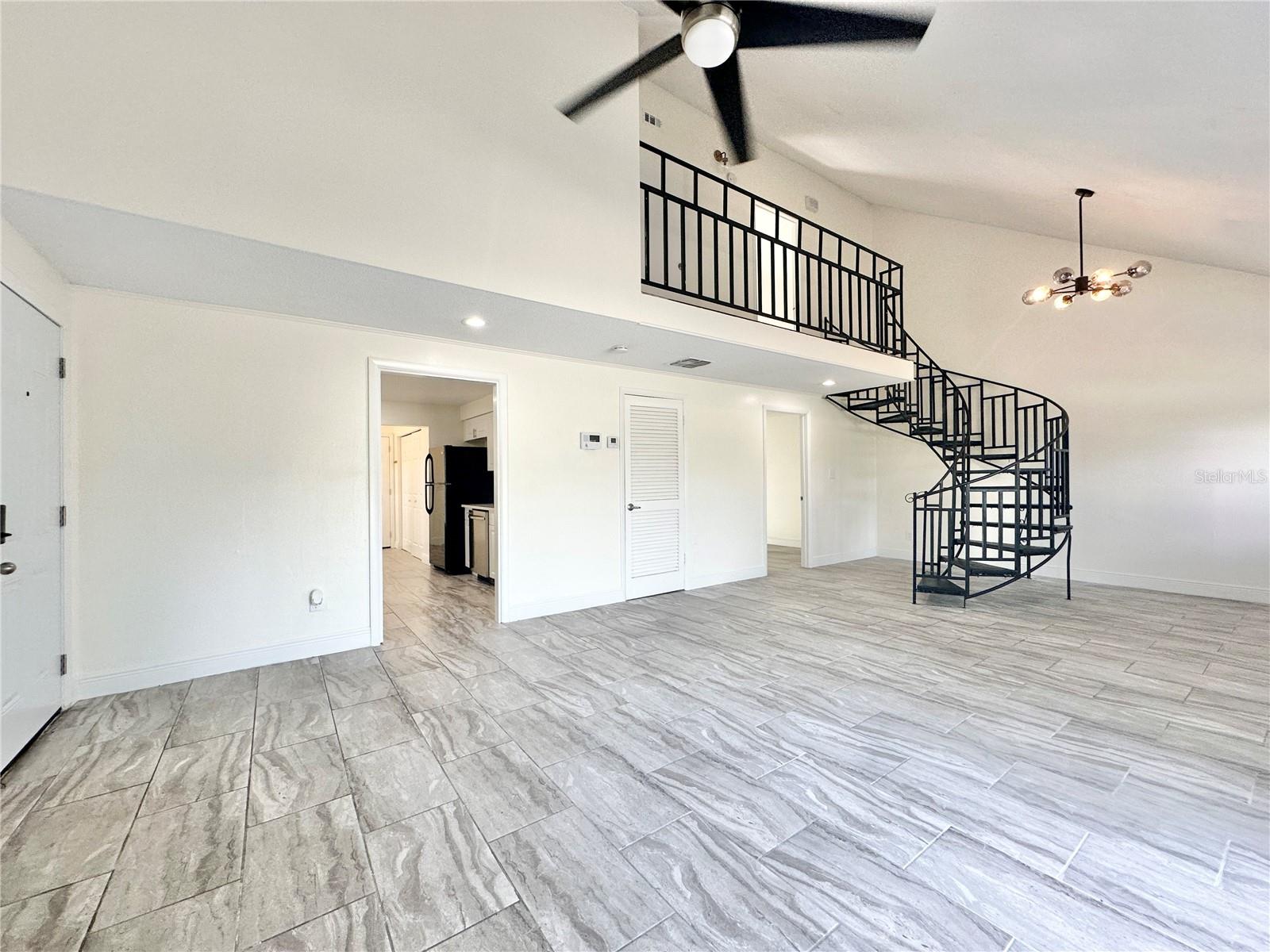 122 S BULOVA DR, APOPKA, FL, 32703