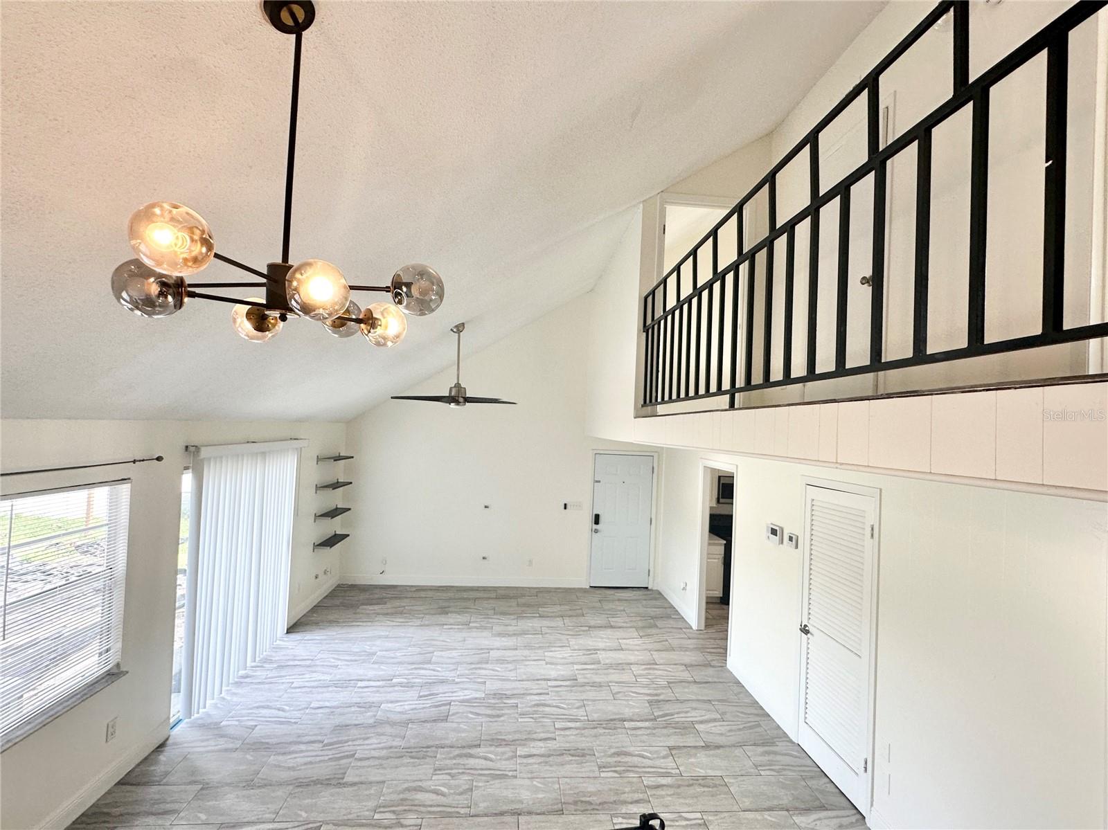 122 S BULOVA DR, APOPKA, FL, 32703