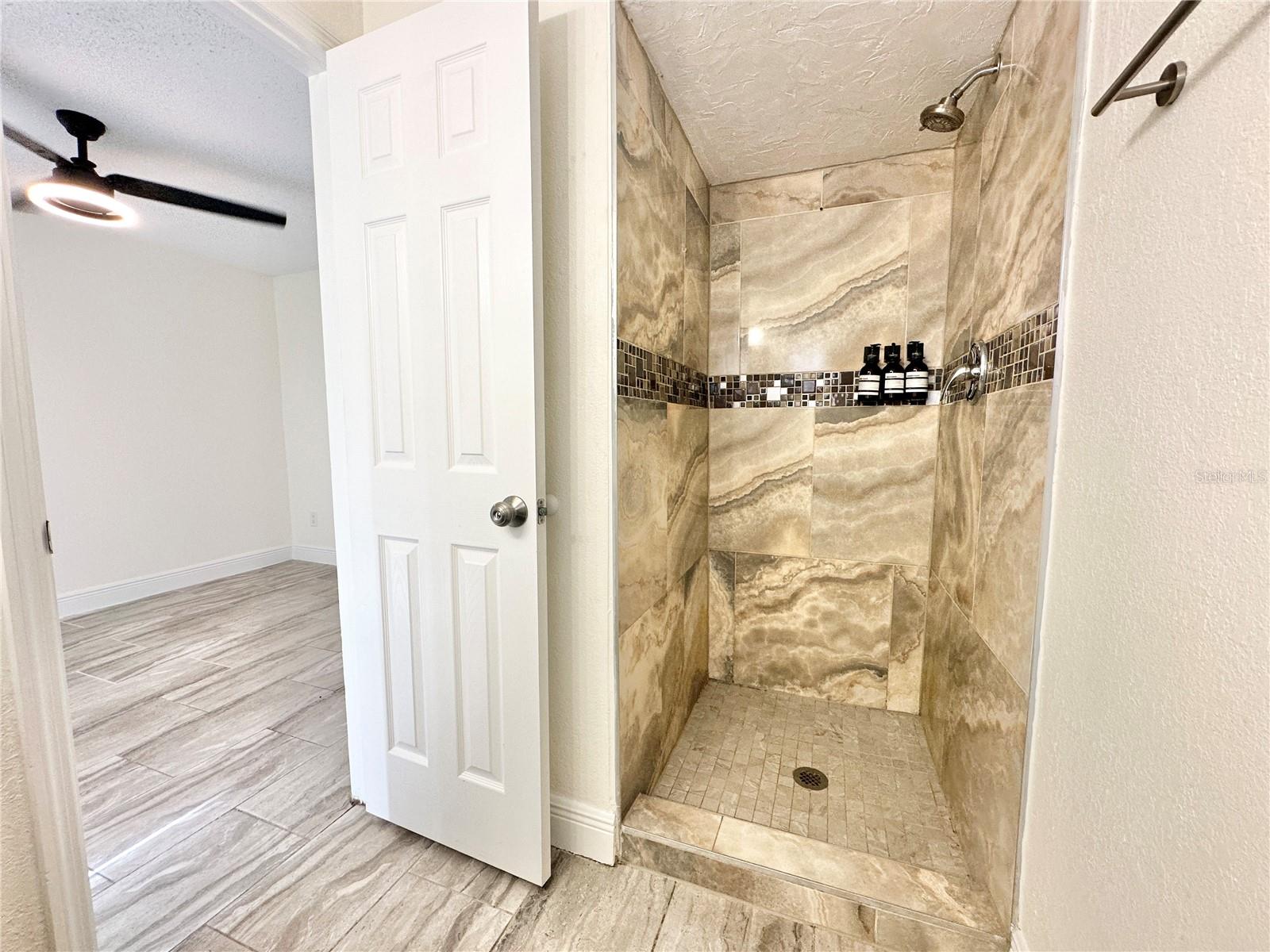 122 S BULOVA DR, APOPKA, FL, 32703
