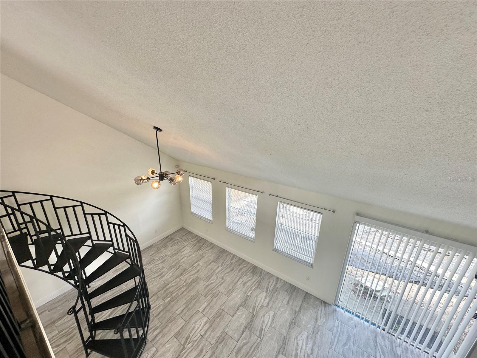 122 S BULOVA DR, APOPKA, FL, 32703