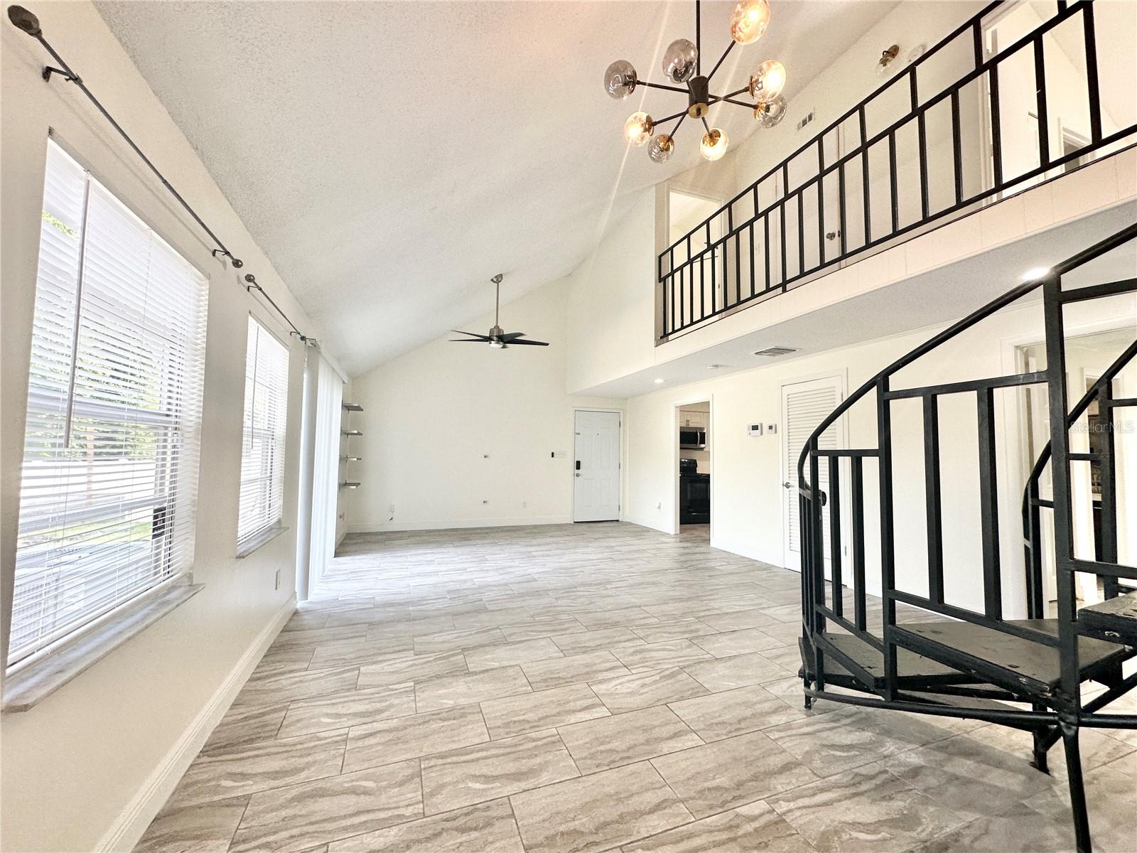 122 S BULOVA DR, APOPKA, FL, 32703