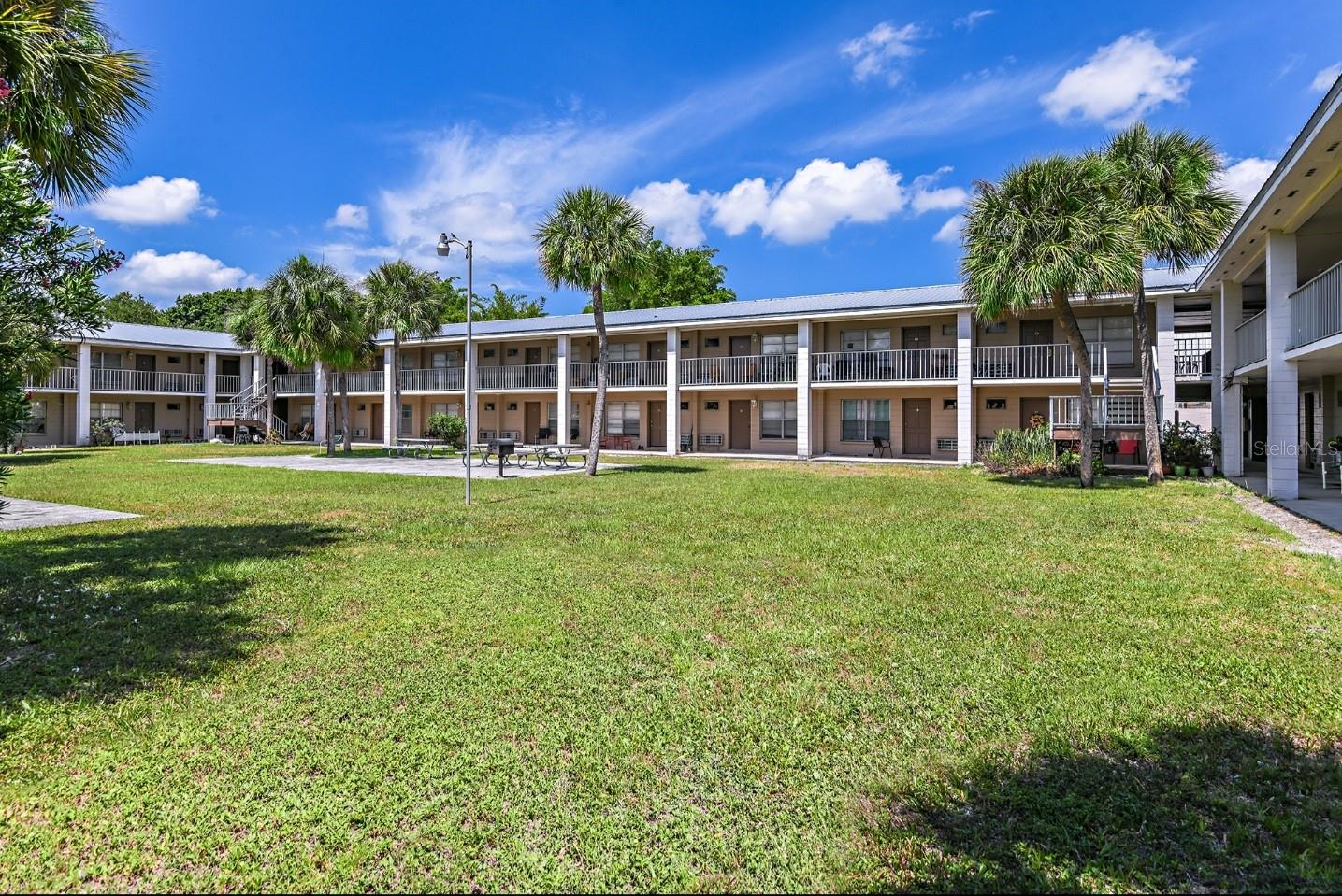 4410 N HALE AVE, TAMPA, FL, 33614