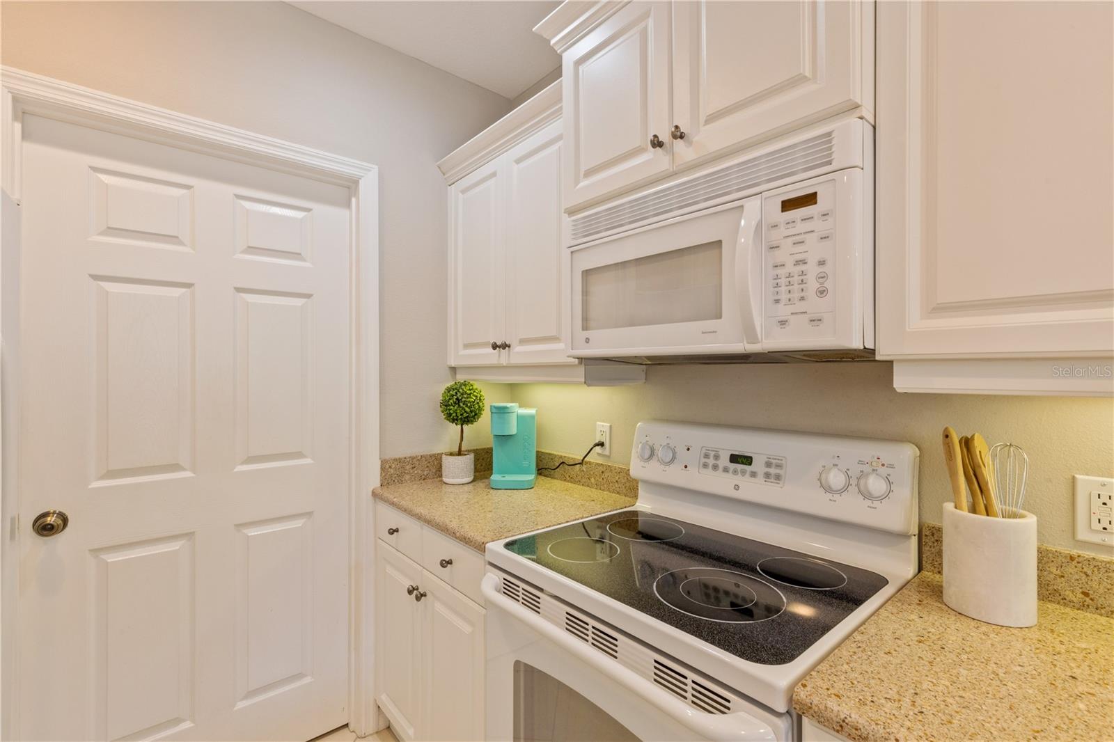 5650 SIMONTON ST, BRADENTON, FL, 34203