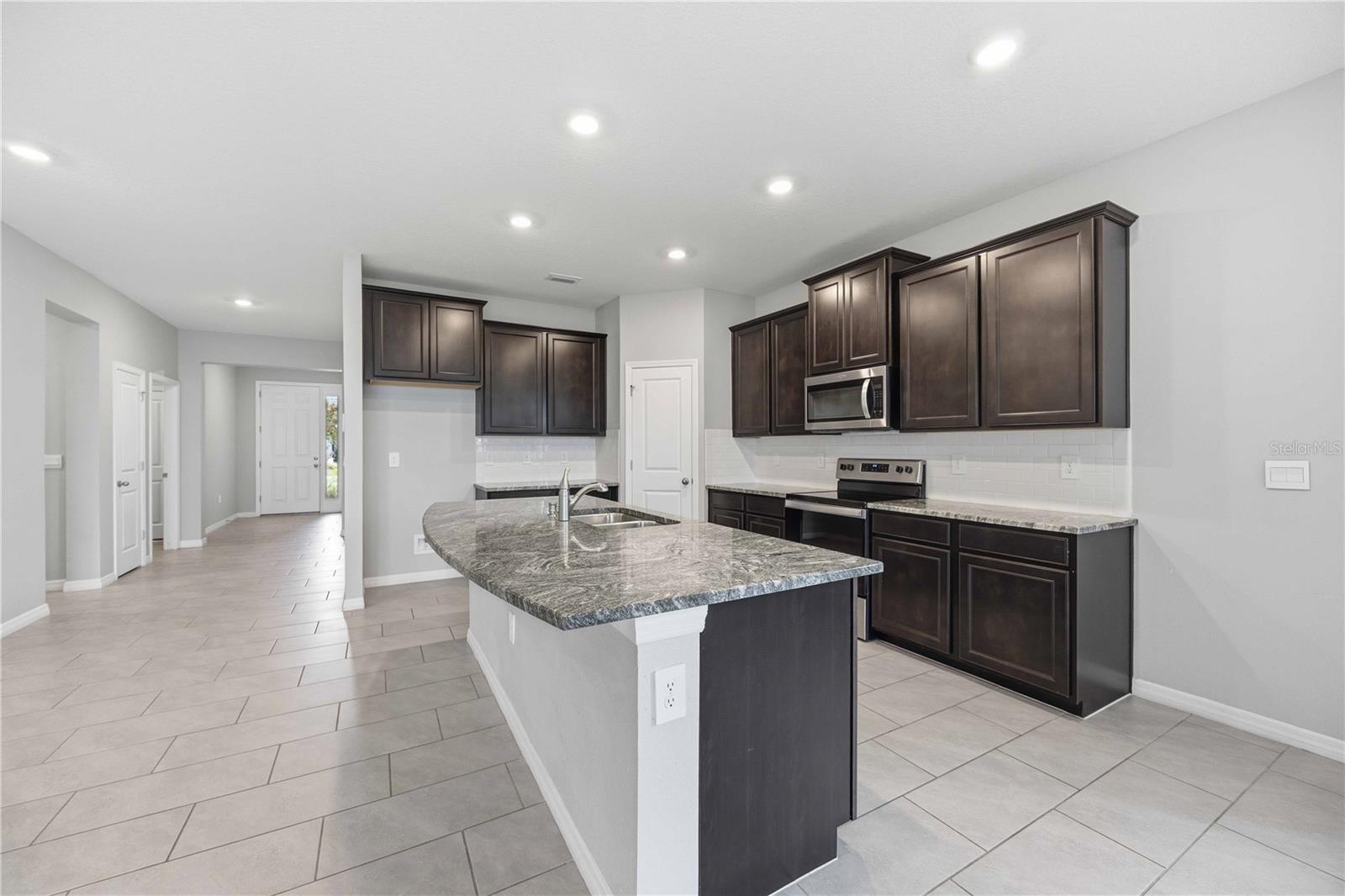 5719 WOODLAND SAGE DR, SARASOTA, FL, 34238