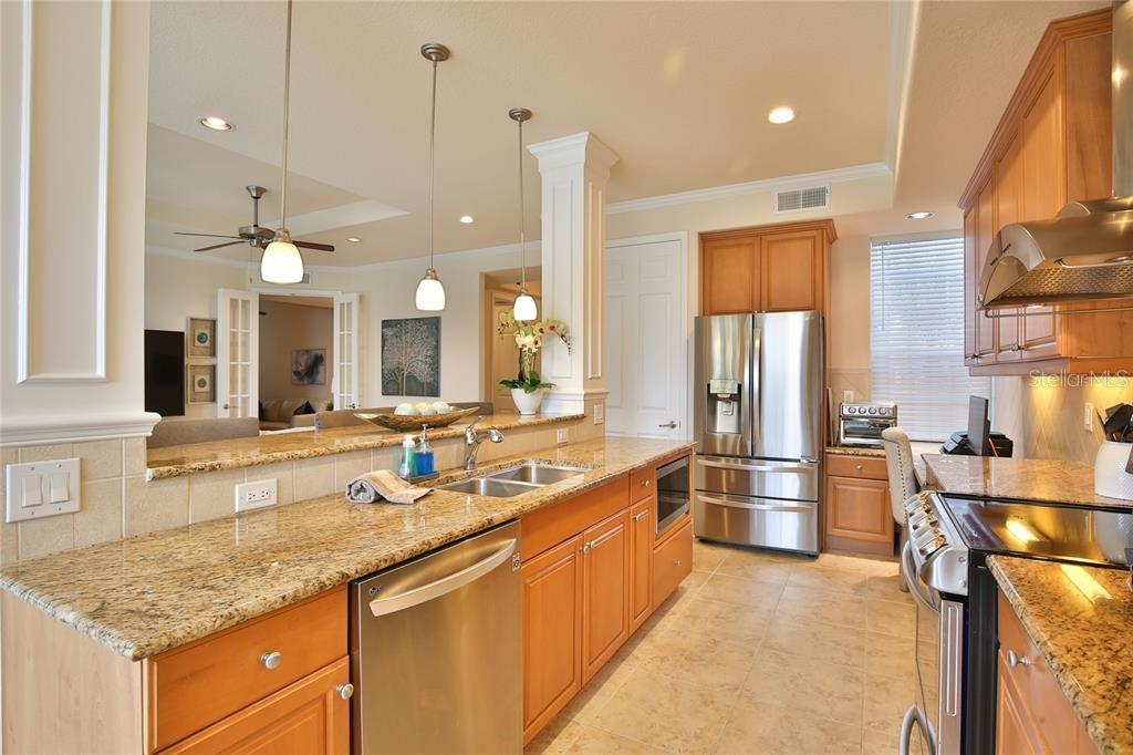 7919 ST SIMONS ST, UNIVERSITY PARK, FL, 34201