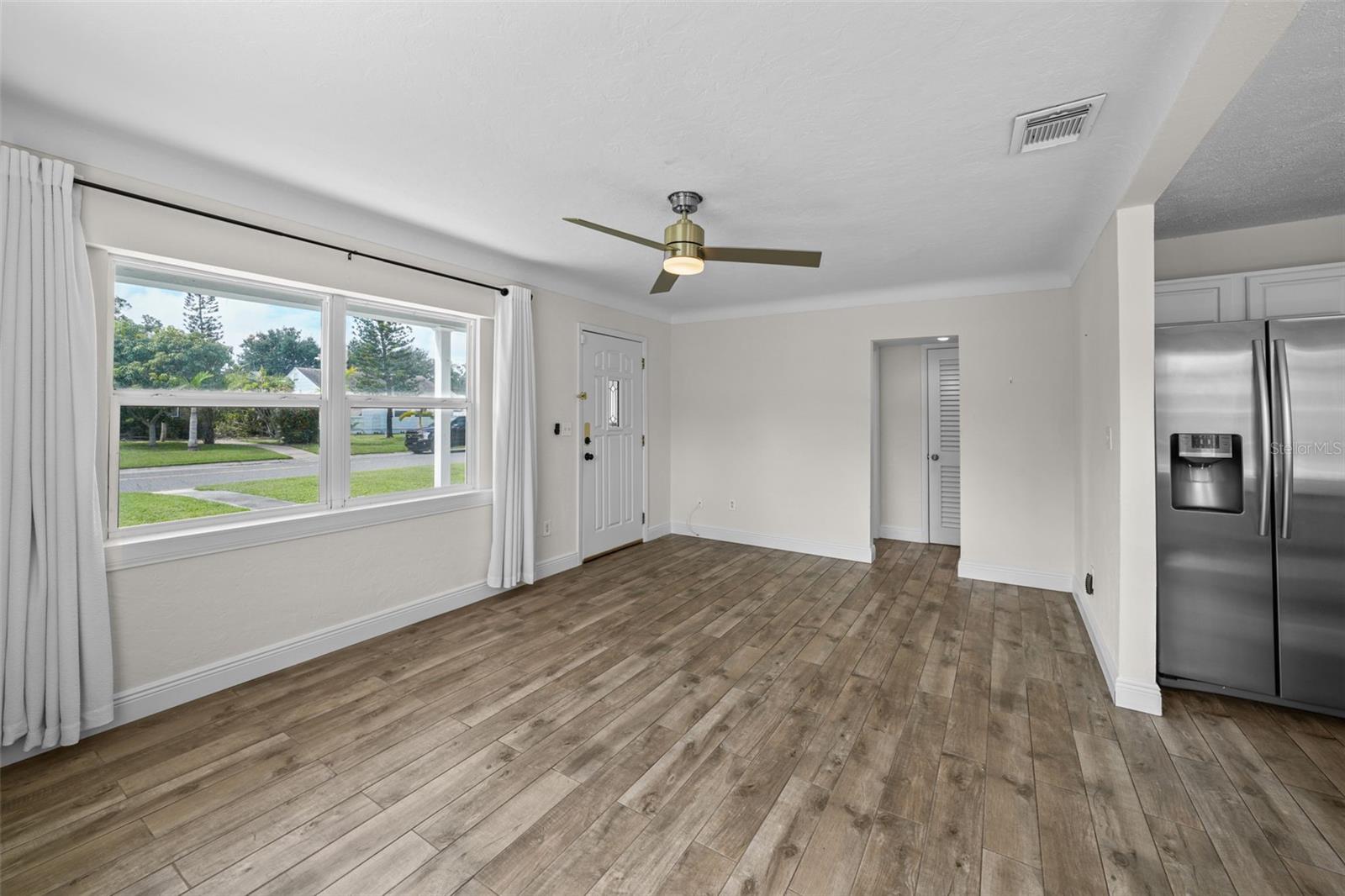 281 38TH AVE NE, ST PETERSBURG, FL, 33704