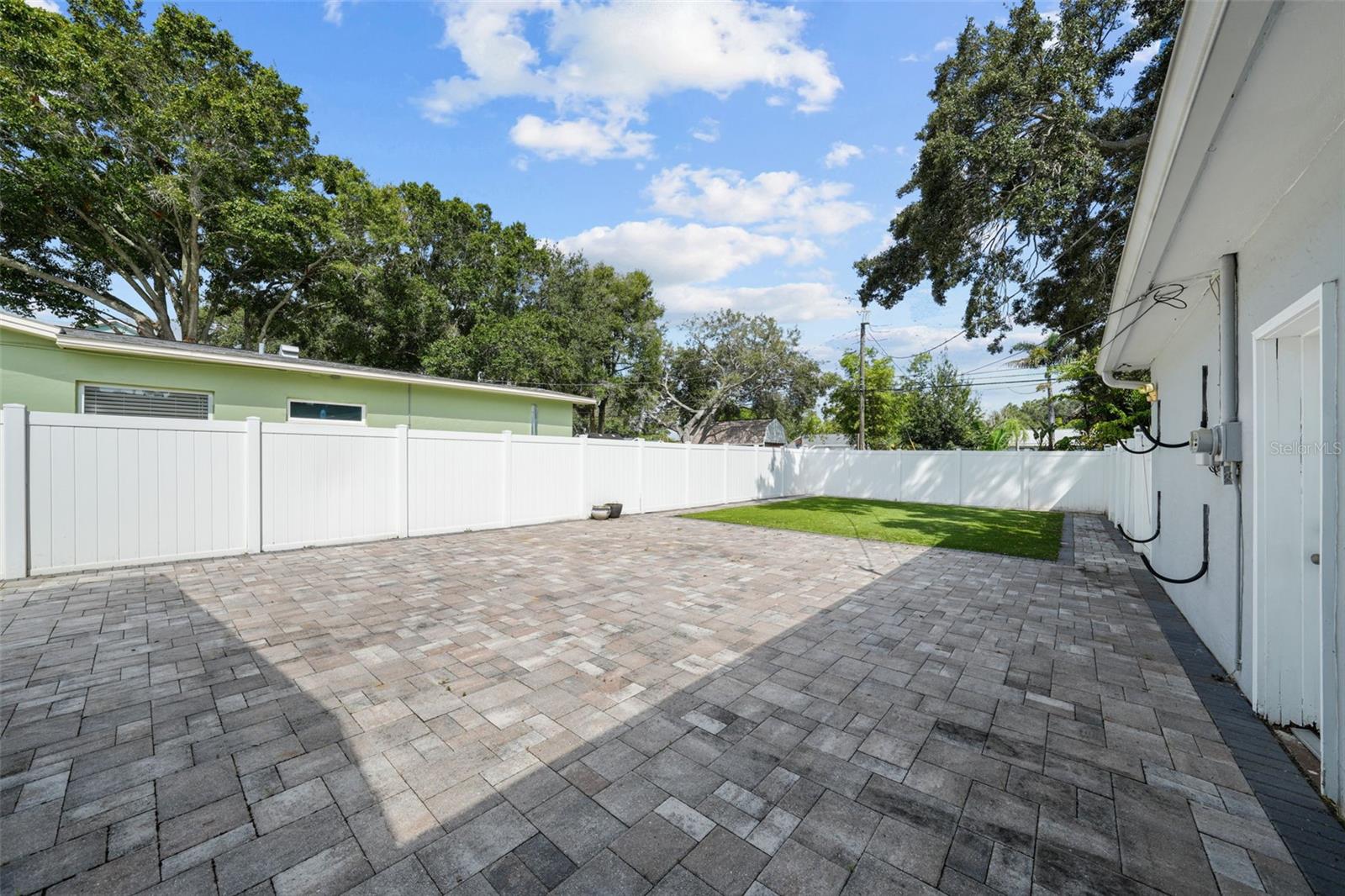 281 38TH AVE NE, ST PETERSBURG, FL, 33704