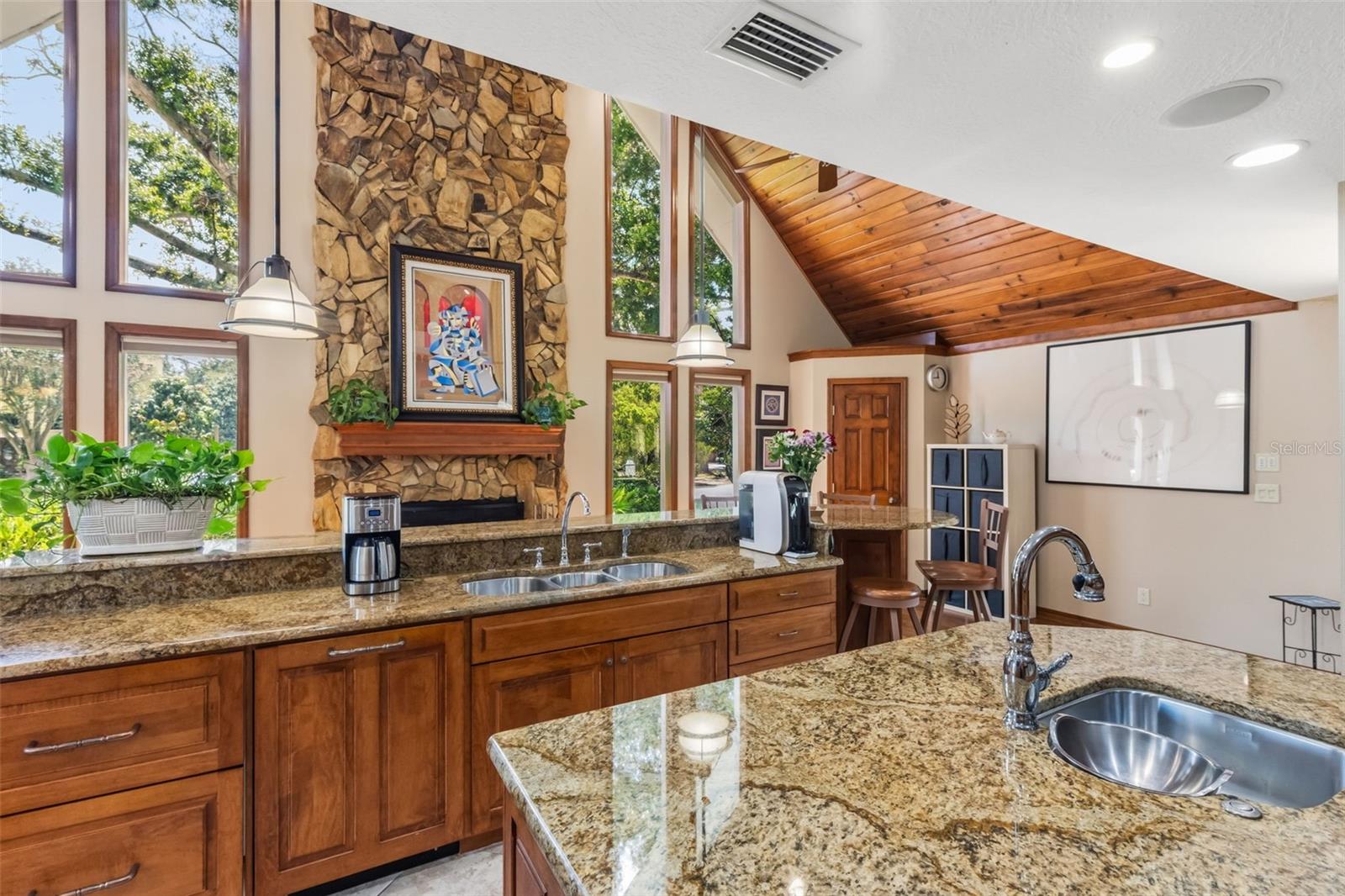 1944 LEVINE LN, CLEARWATER, FL, 33760