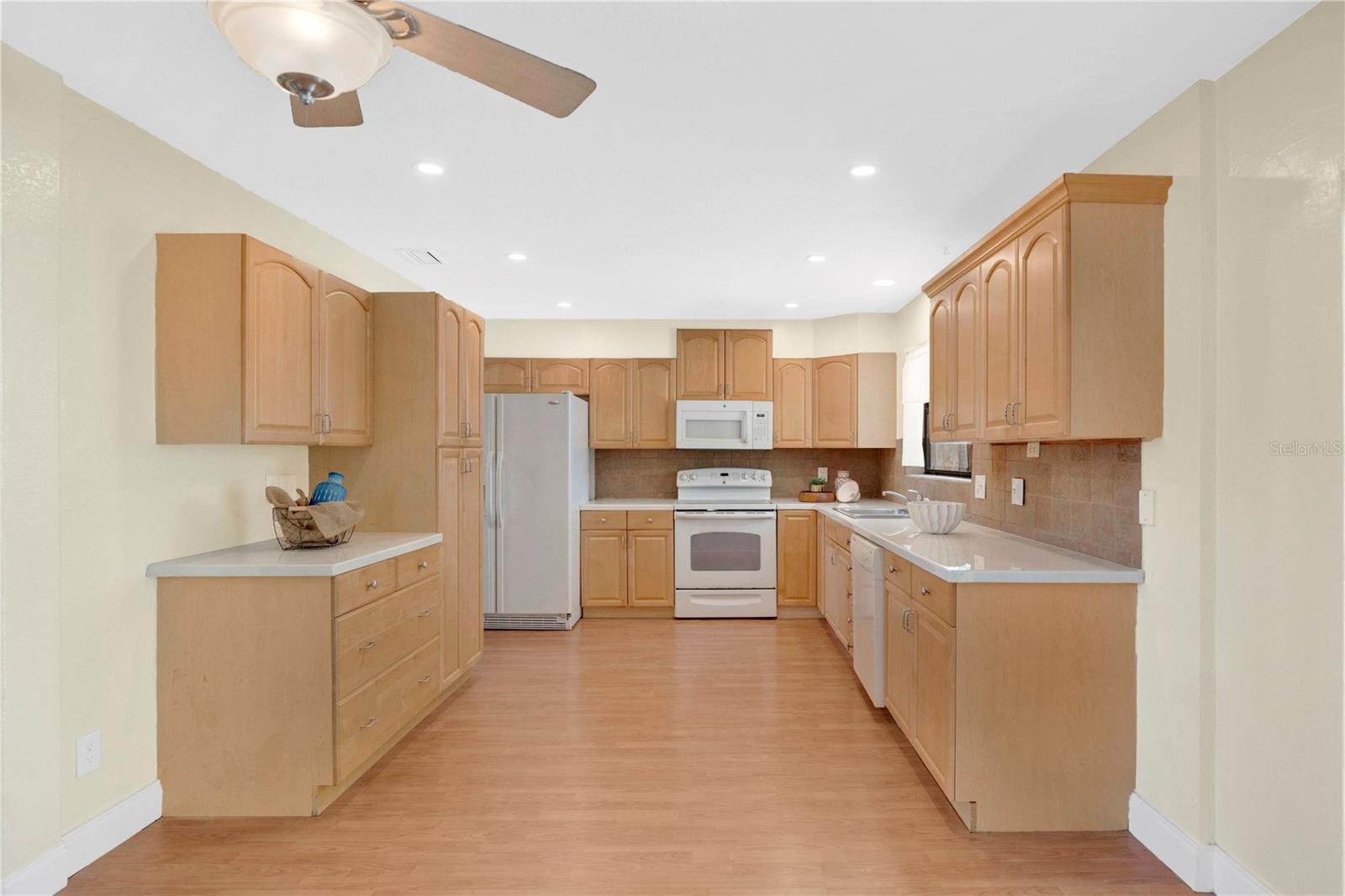 7437 BURNWAY DR, ORLANDO, FL, 32819