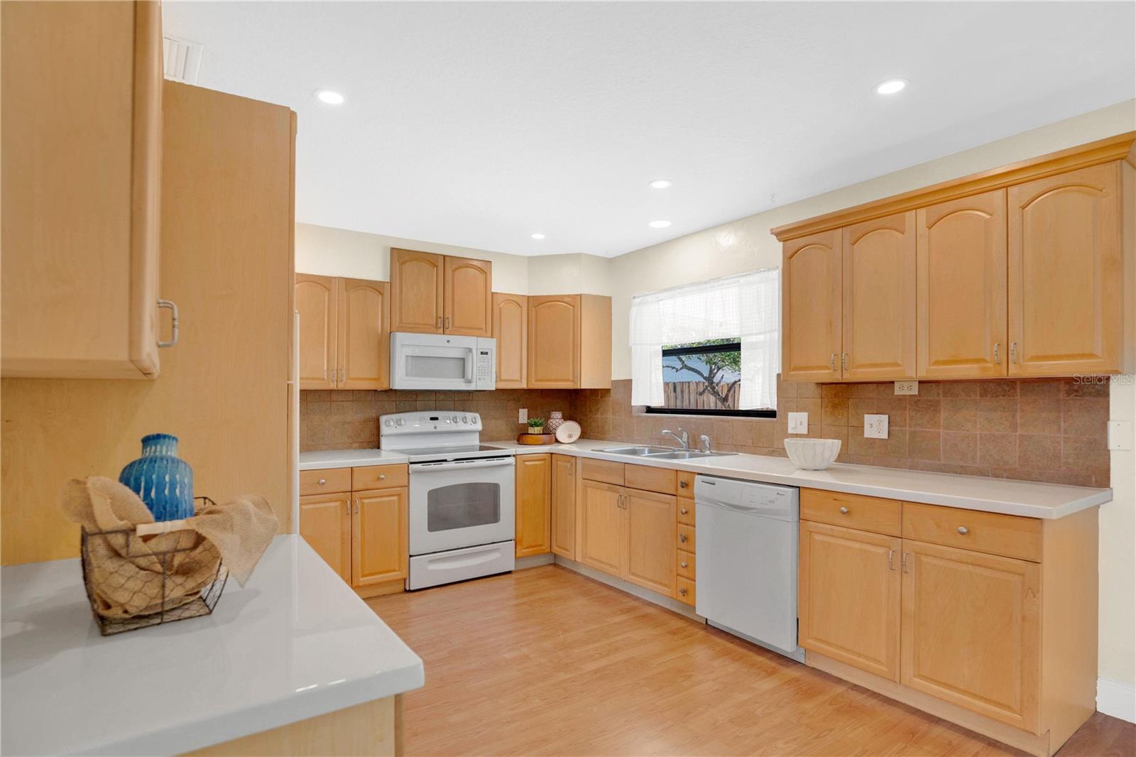 7437 BURNWAY DR, ORLANDO, FL, 32819