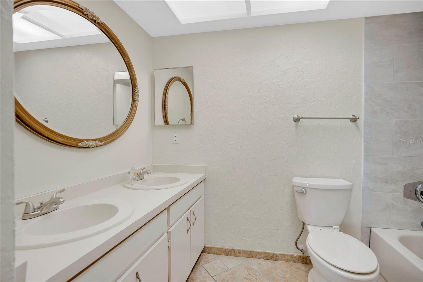 7437 BURNWAY DR, ORLANDO, FL, 32819