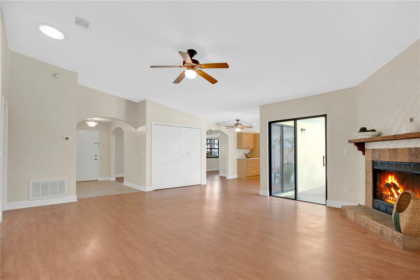 7437 BURNWAY DR, ORLANDO, FL, 32819